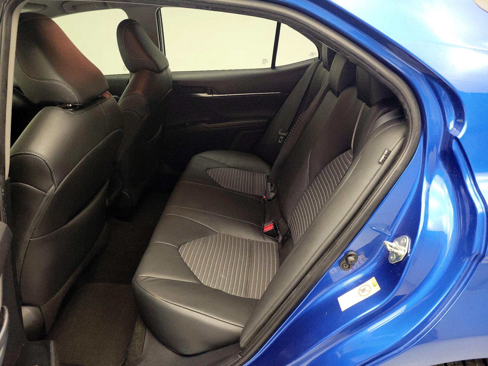 Thumbnail: 2018 Toyota Camry - 19