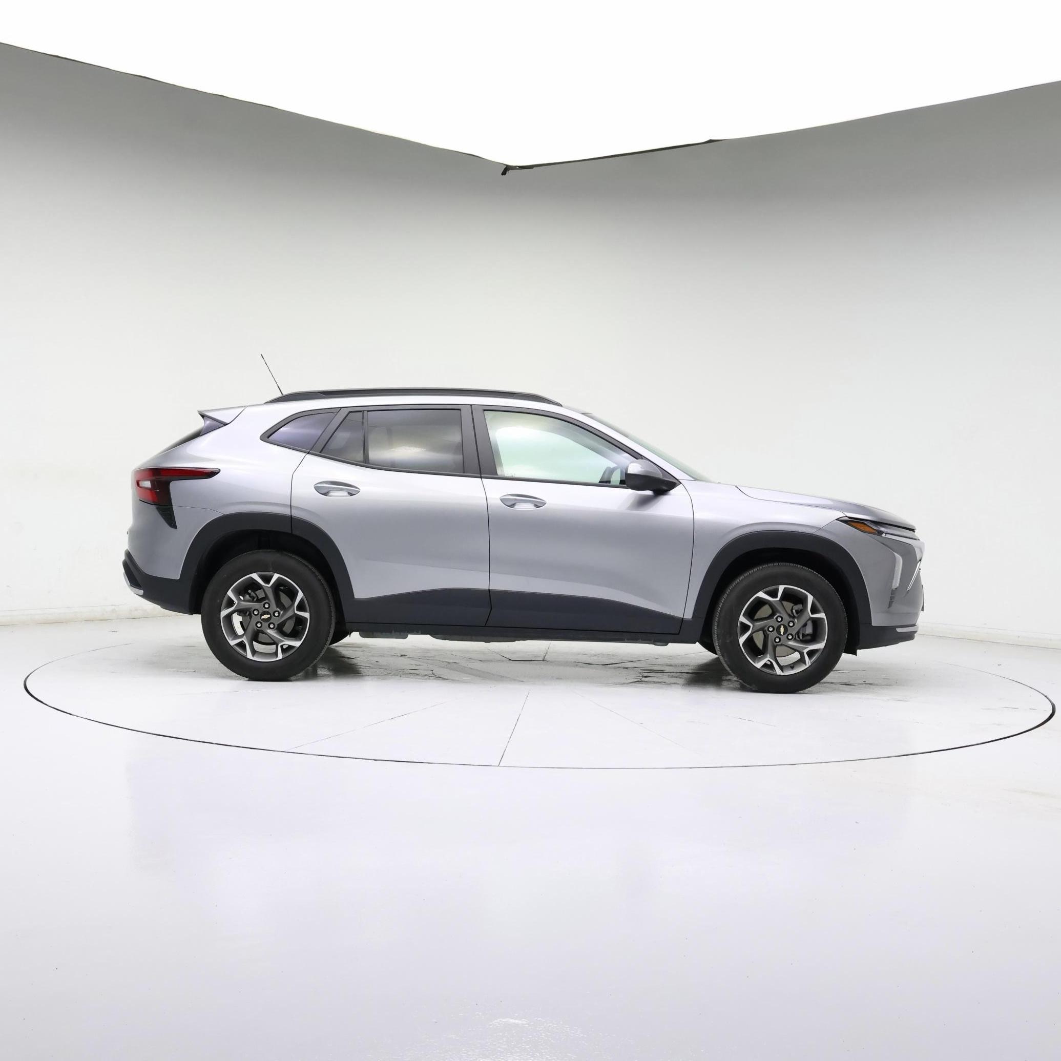 Thumbnail: 2024 Chevrolet Trax - 7