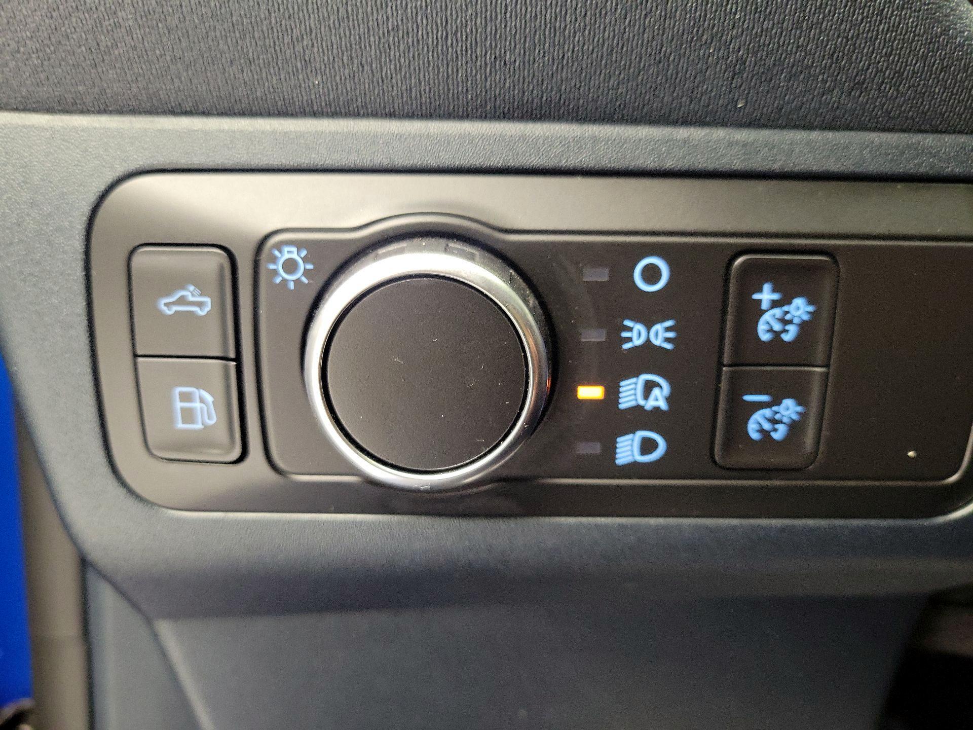 Thumbnail: 2022 Ford Maverick - 13