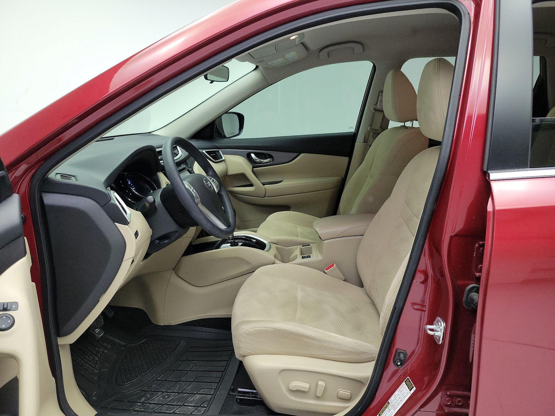 Thumbnail: 2016 Nissan Rogue - 11