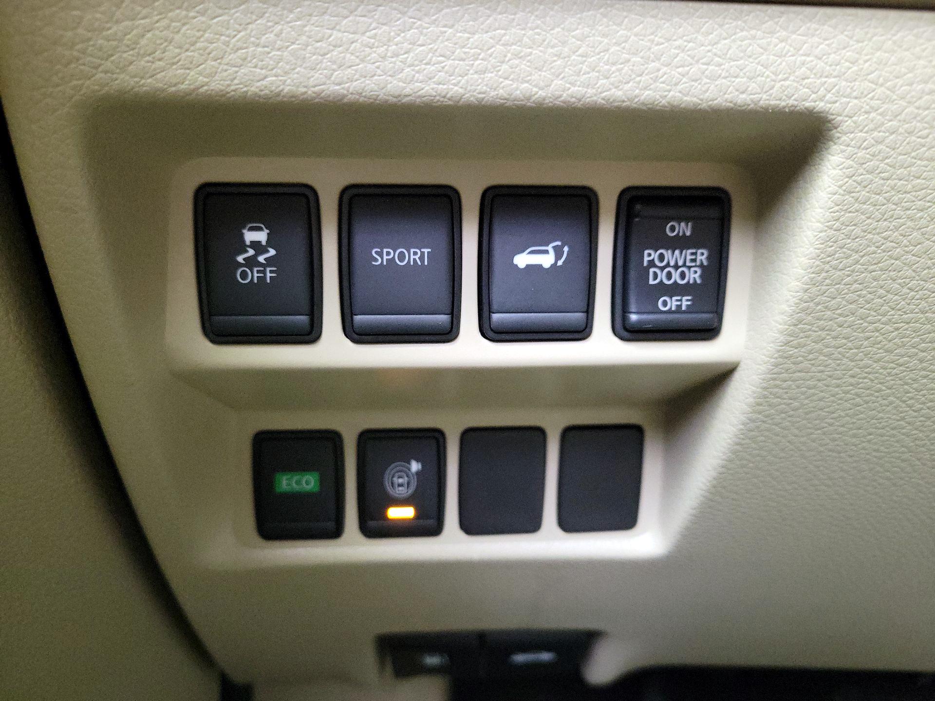 Thumbnail: 2016 Nissan Rogue - 13