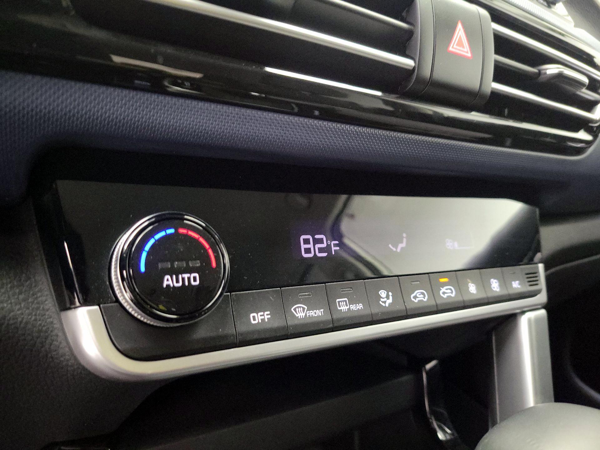 Thumbnail: 2022 Kia Seltos - 17