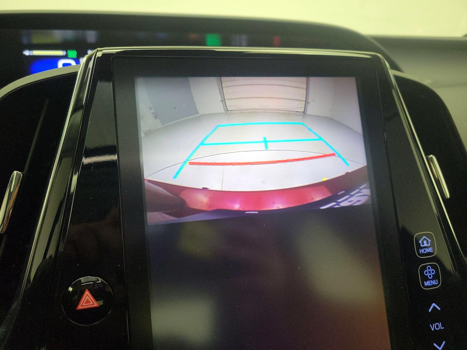 Thumbnail: 2018 Toyota Prius - 15