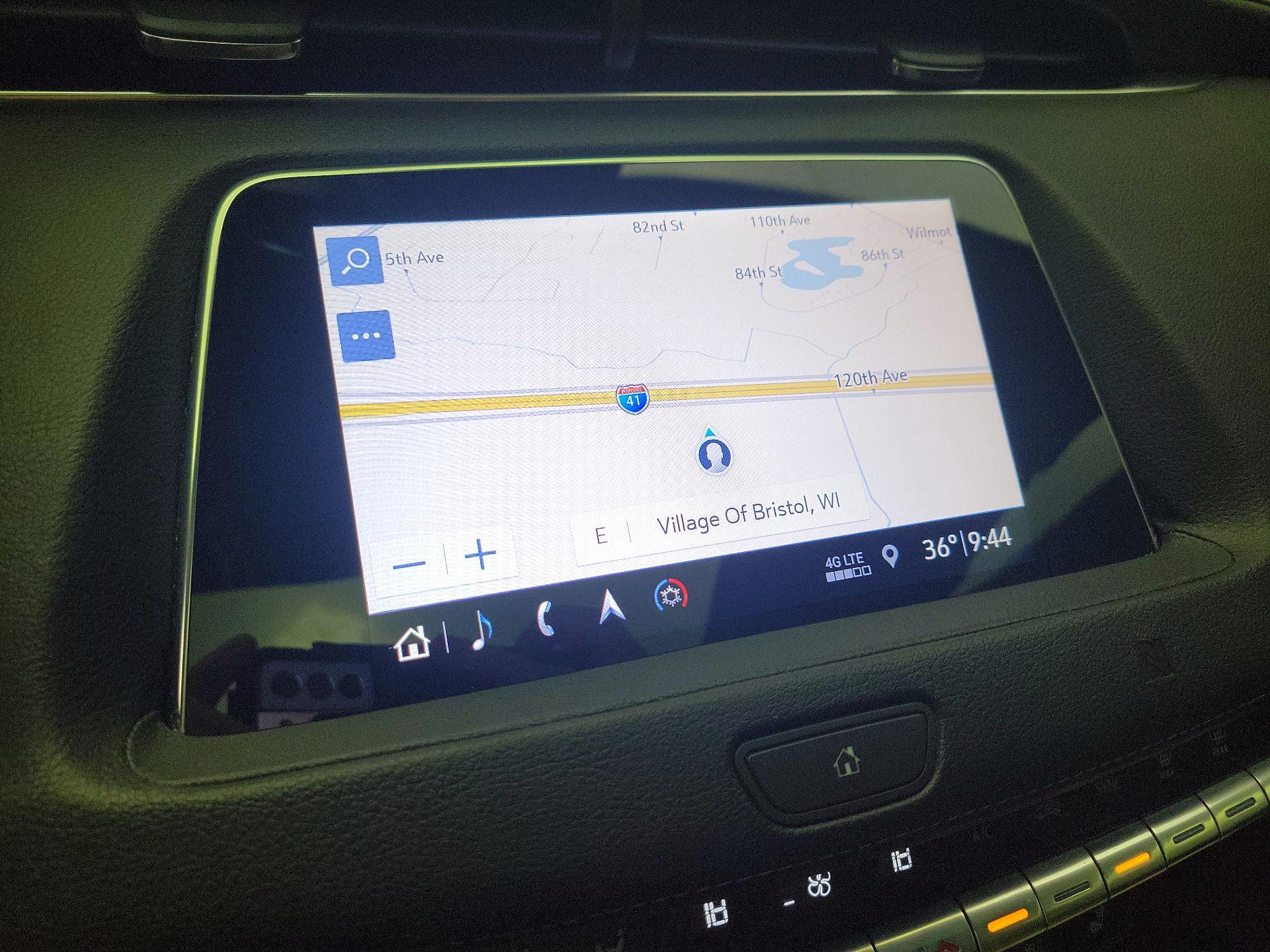 Thumbnail: 2019 Cadillac XT4 - 14