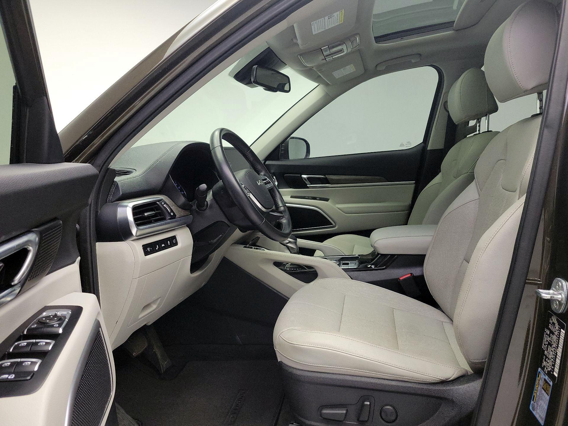 Thumbnail: 2022 Kia Telluride - 11