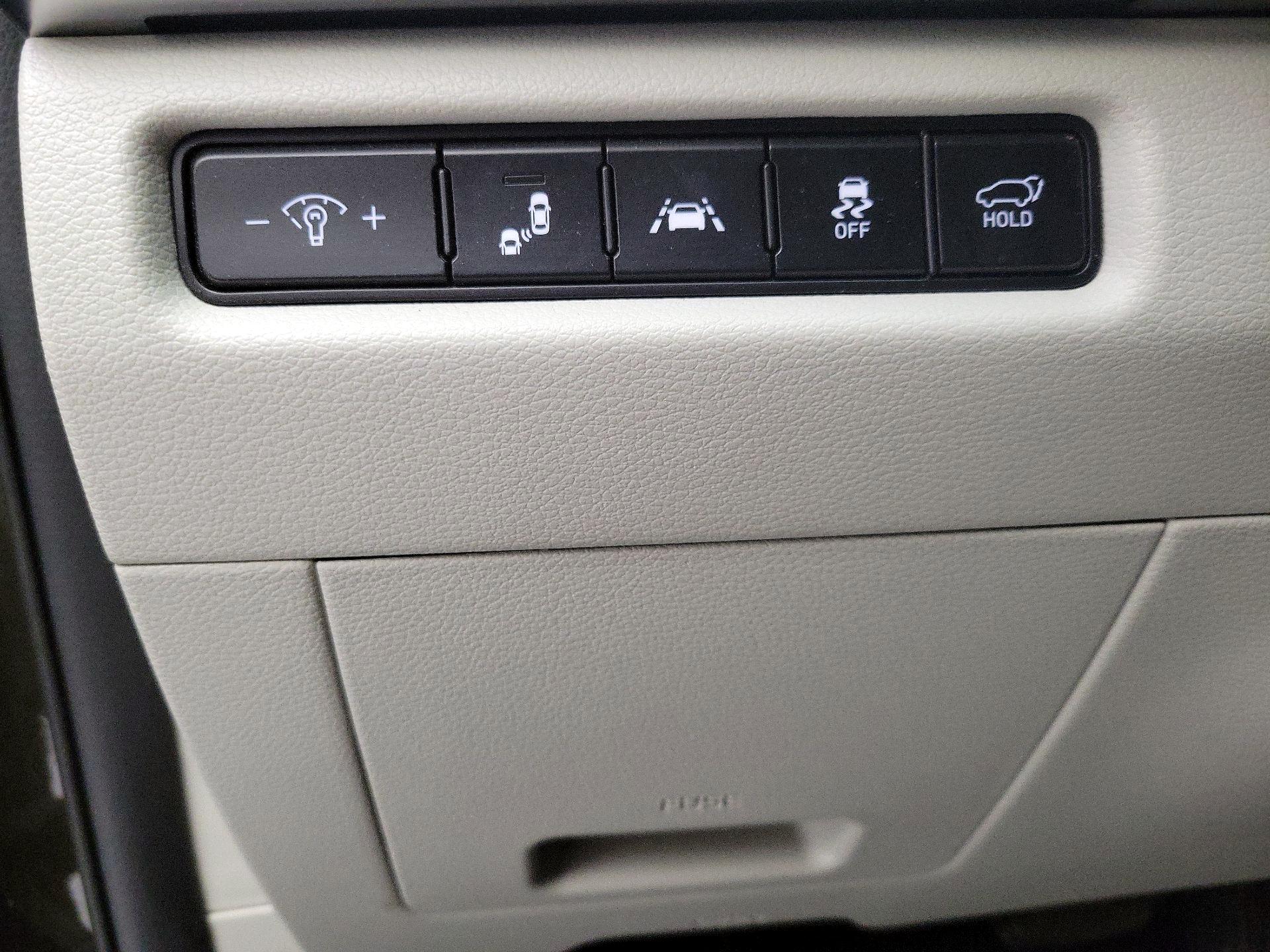 Thumbnail: 2022 Kia Telluride - 13