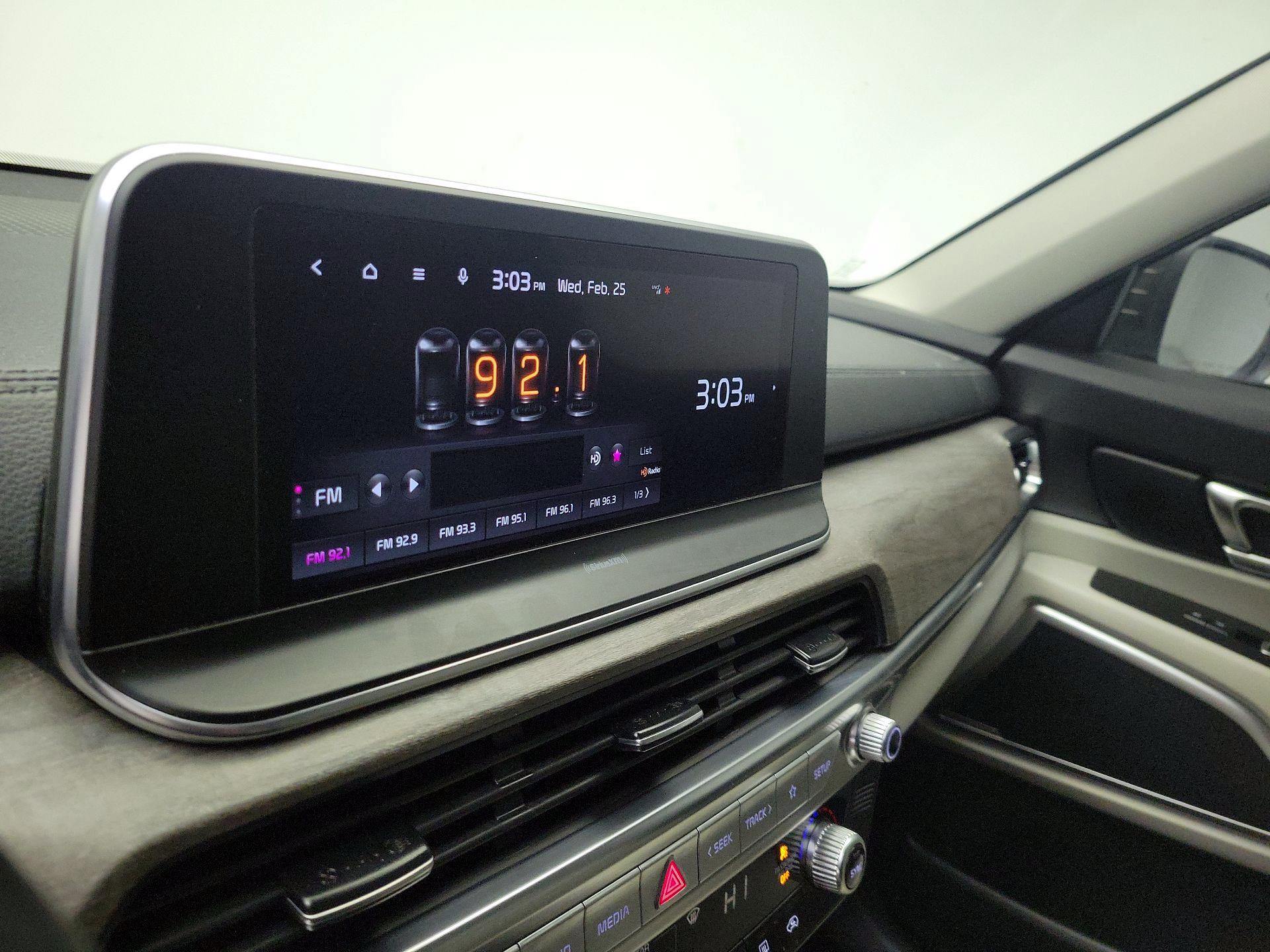 Thumbnail: 2022 Kia Telluride - 16