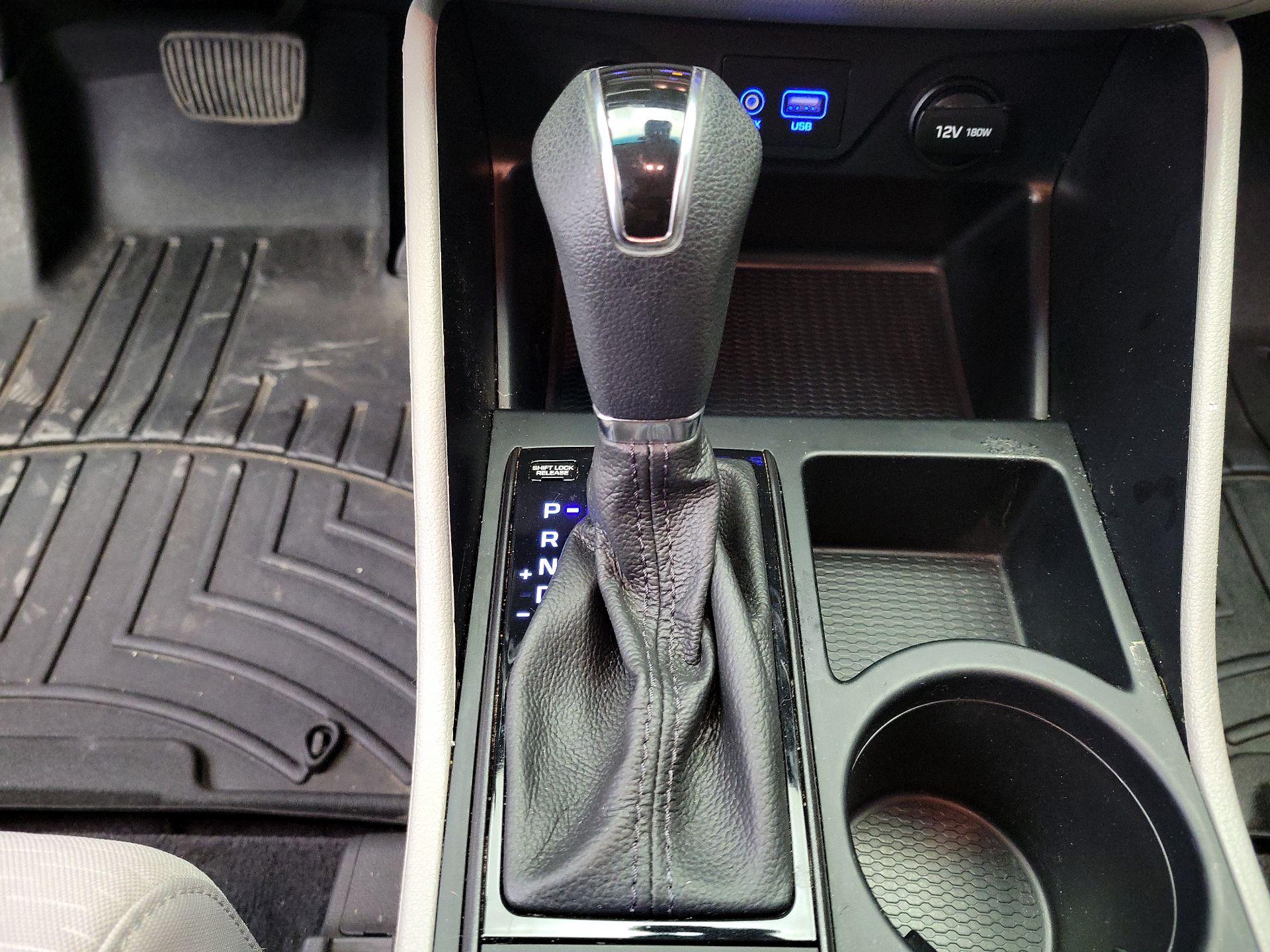 Thumbnail: 2020 Hyundai Tucson - 17