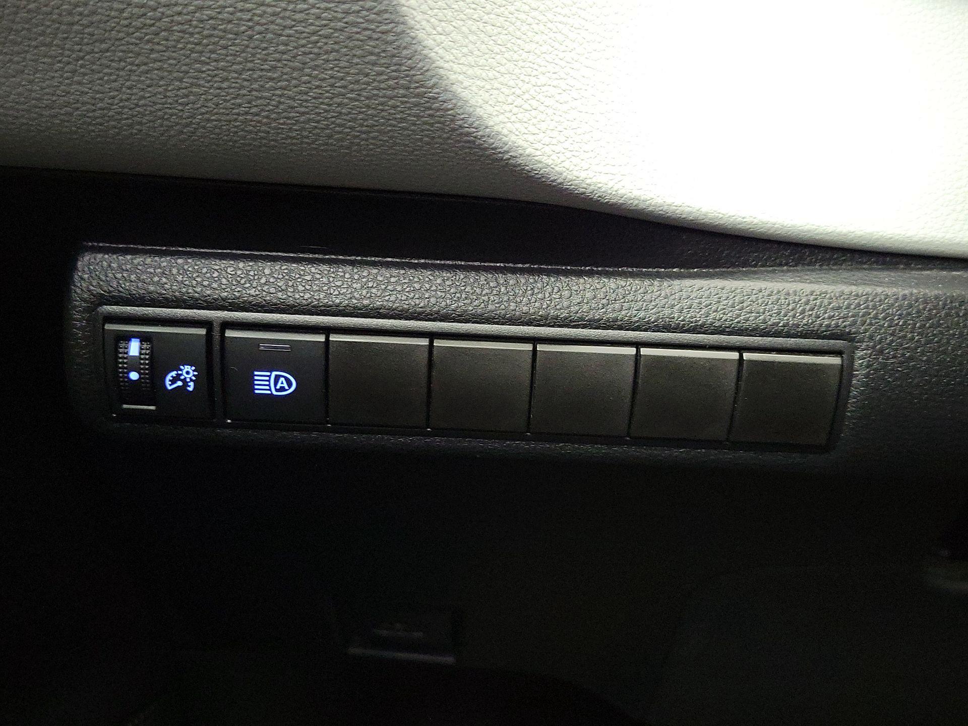 Thumbnail: 2020 Toyota Corolla - 13