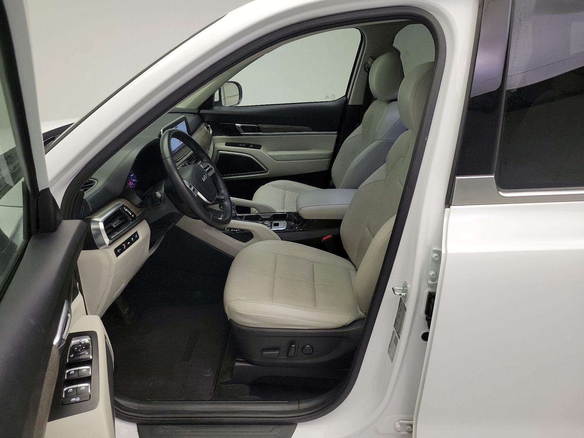 Thumbnail: 2022 Kia Telluride - 11