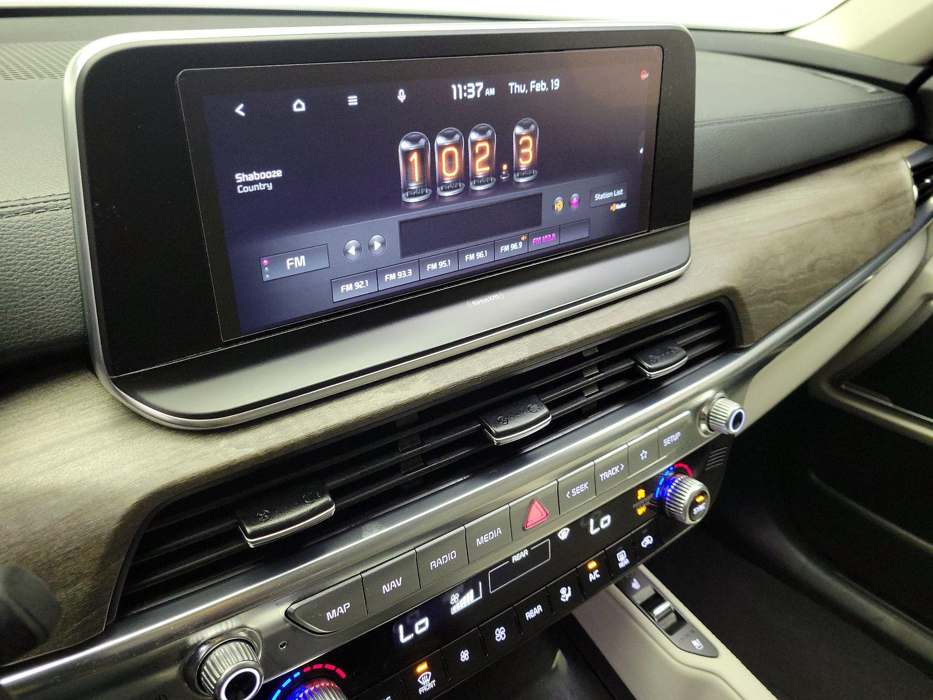 Thumbnail: 2022 Kia Telluride - 16