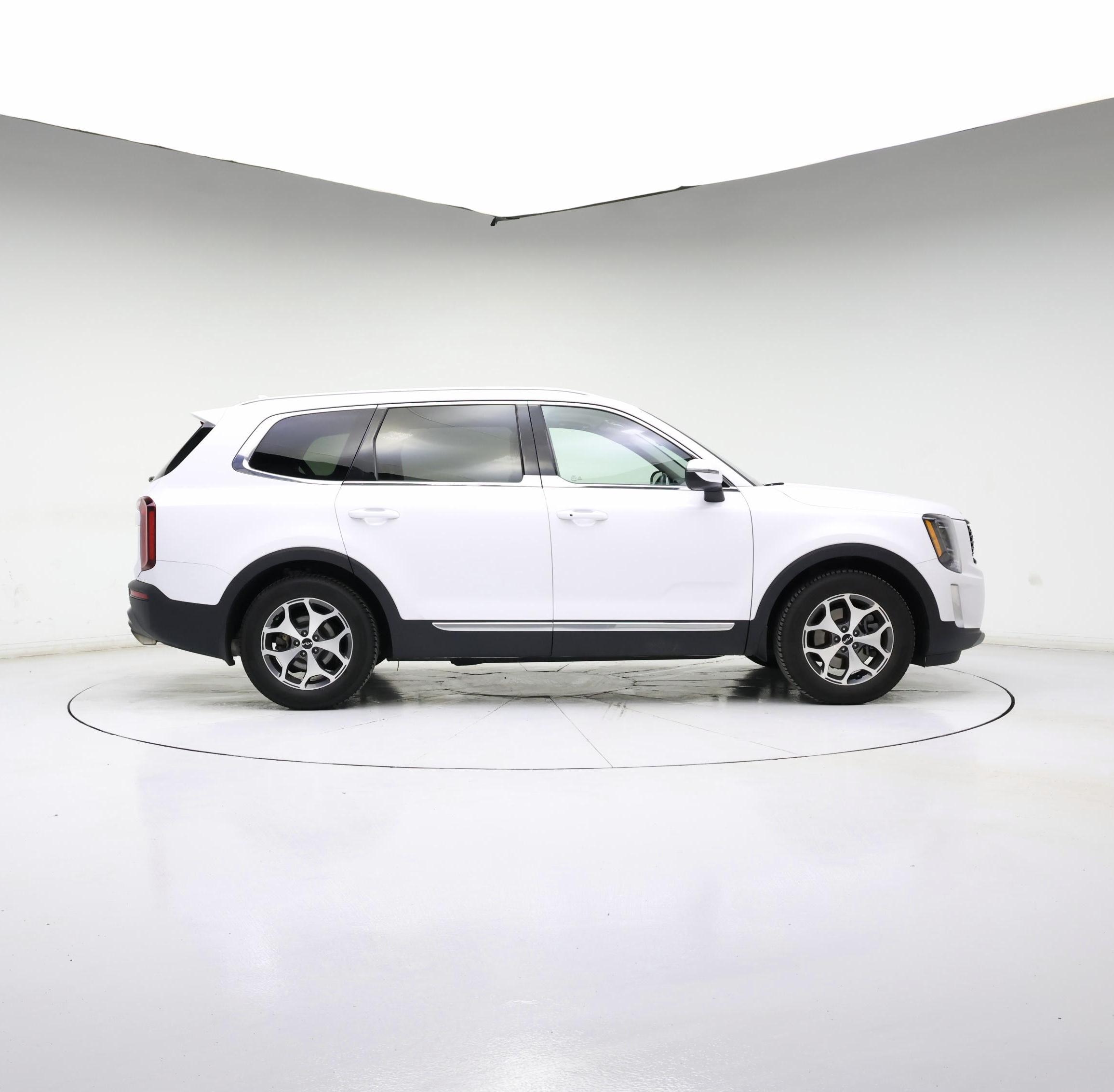 Thumbnail: 2022 Kia Telluride - 3