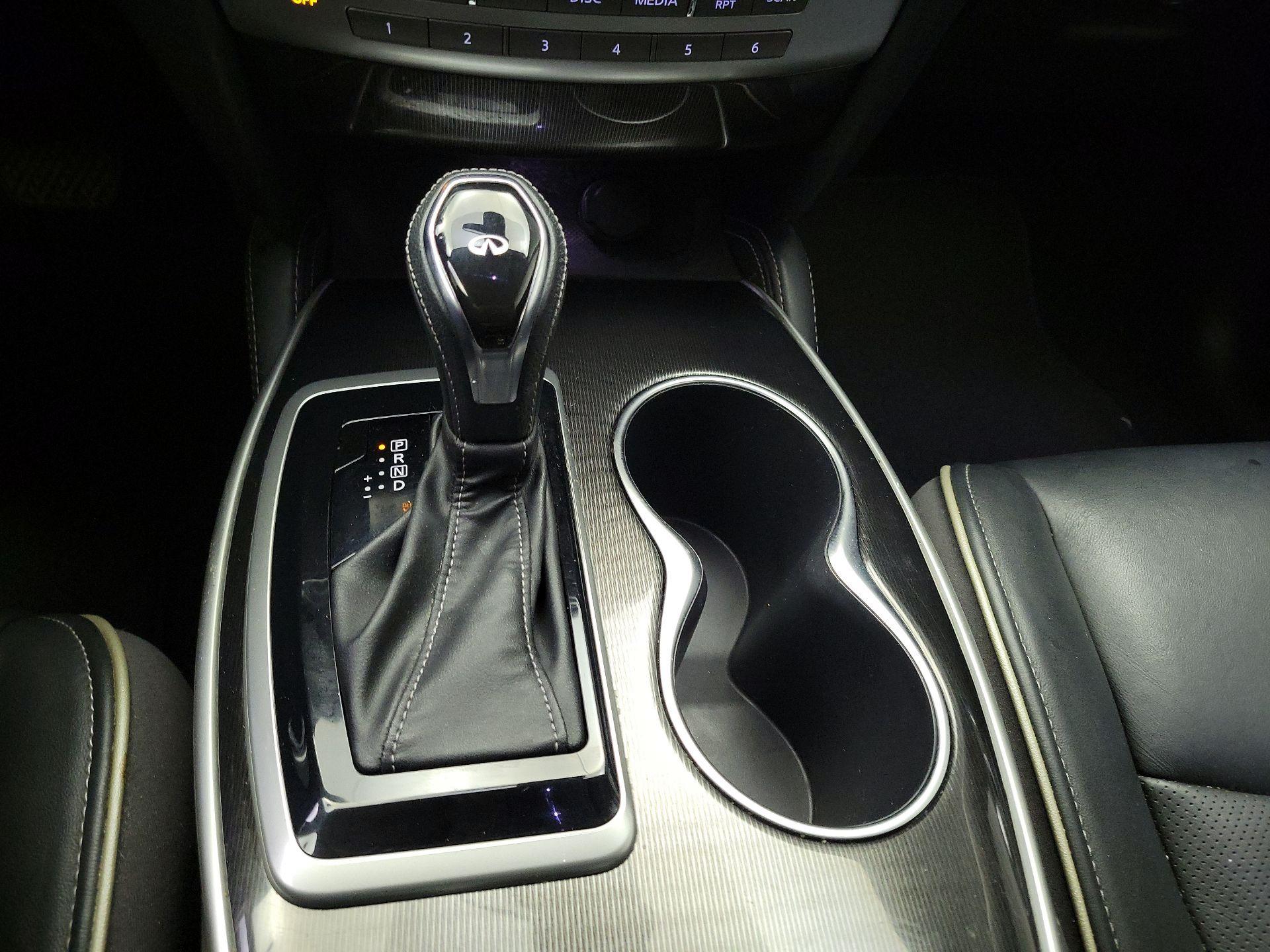 Thumbnail: 2018 INFINITI QX60 - 18