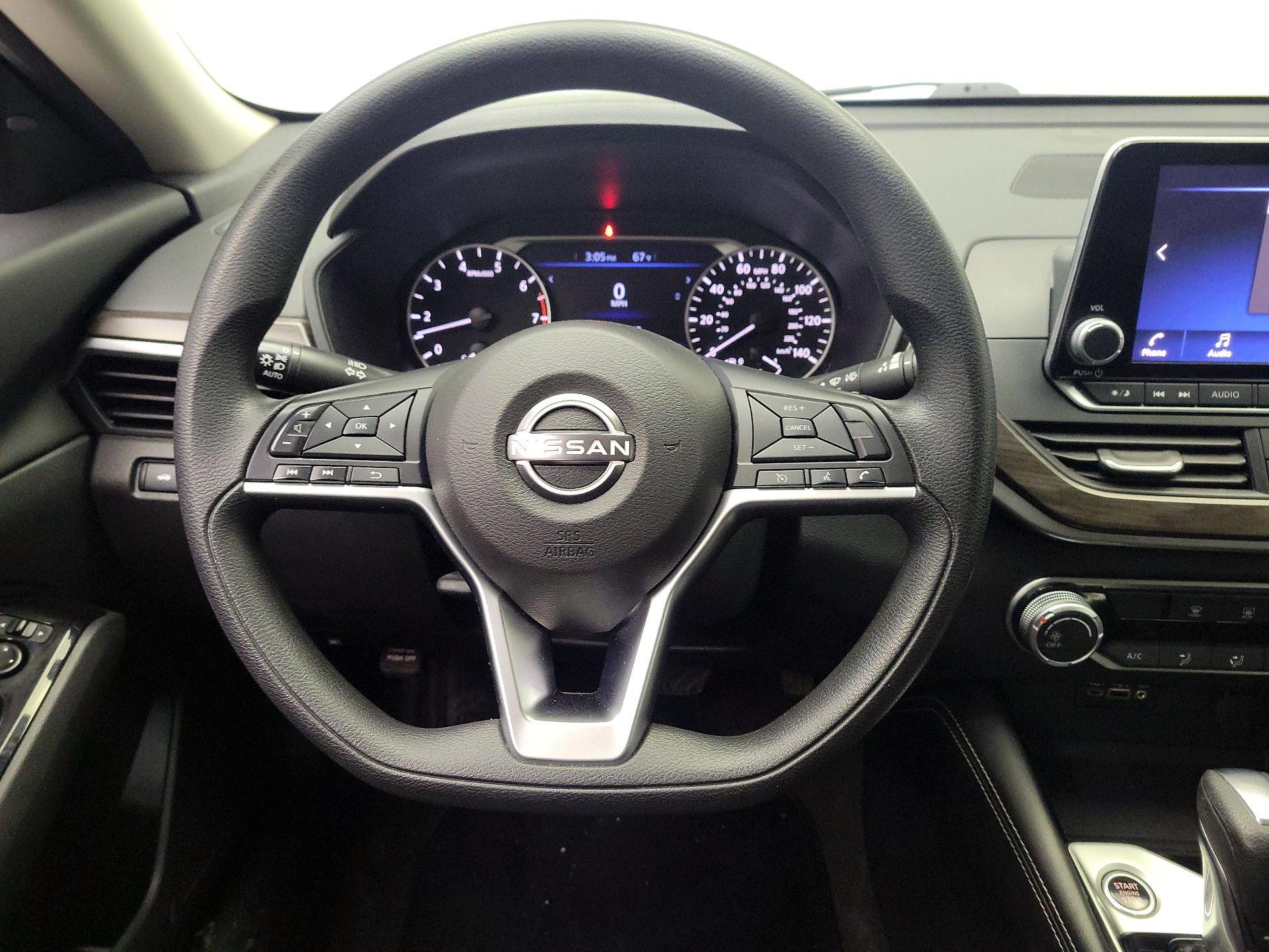 Thumbnail: 2023 Nissan Altima - 10