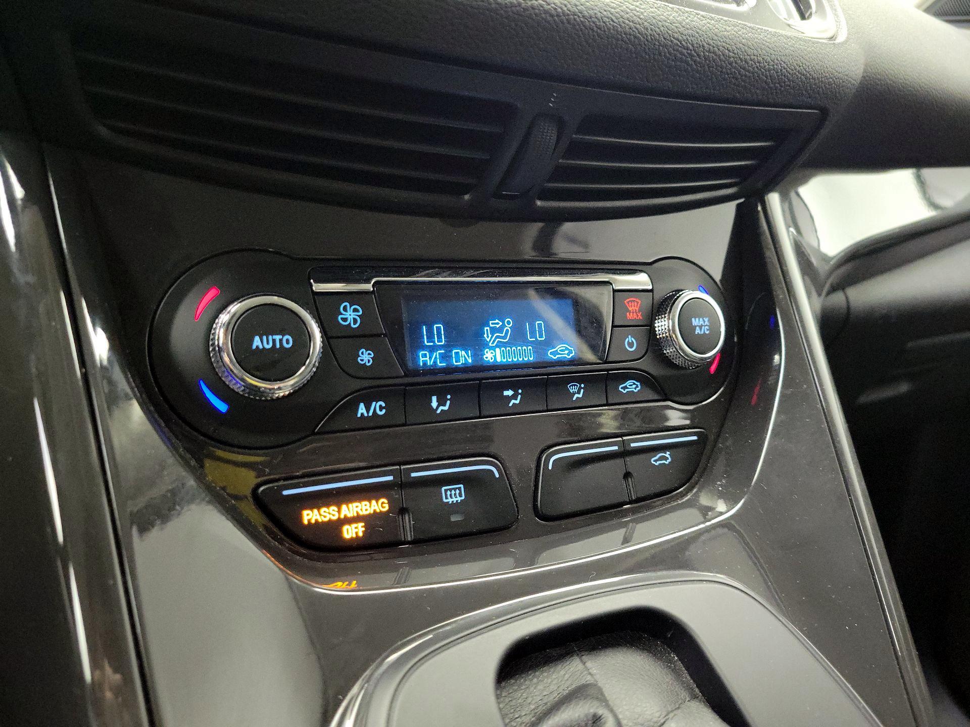 Thumbnail: 2015 Ford Escape - 16