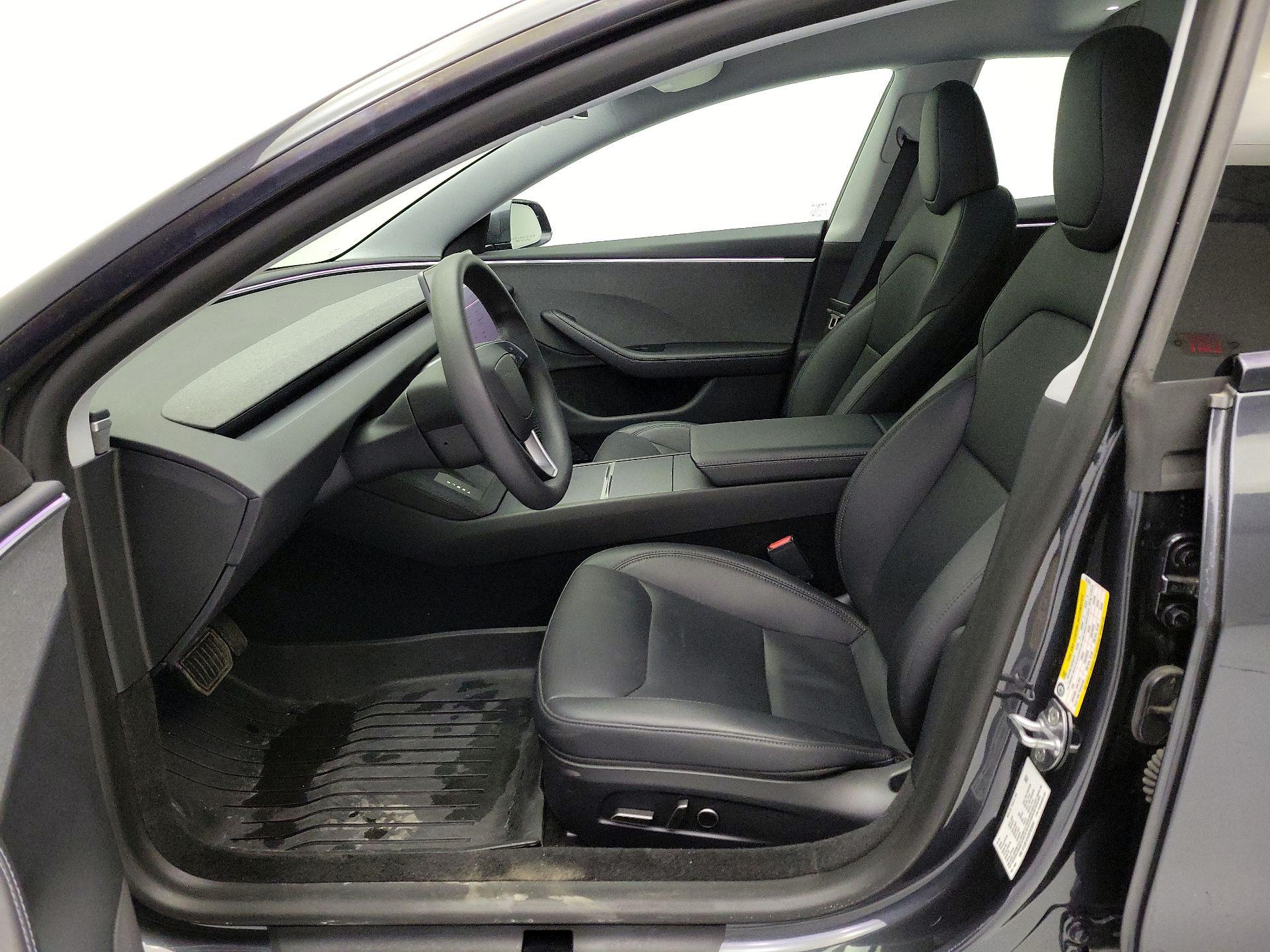 Thumbnail: 2025 Tesla Model 3 - 11