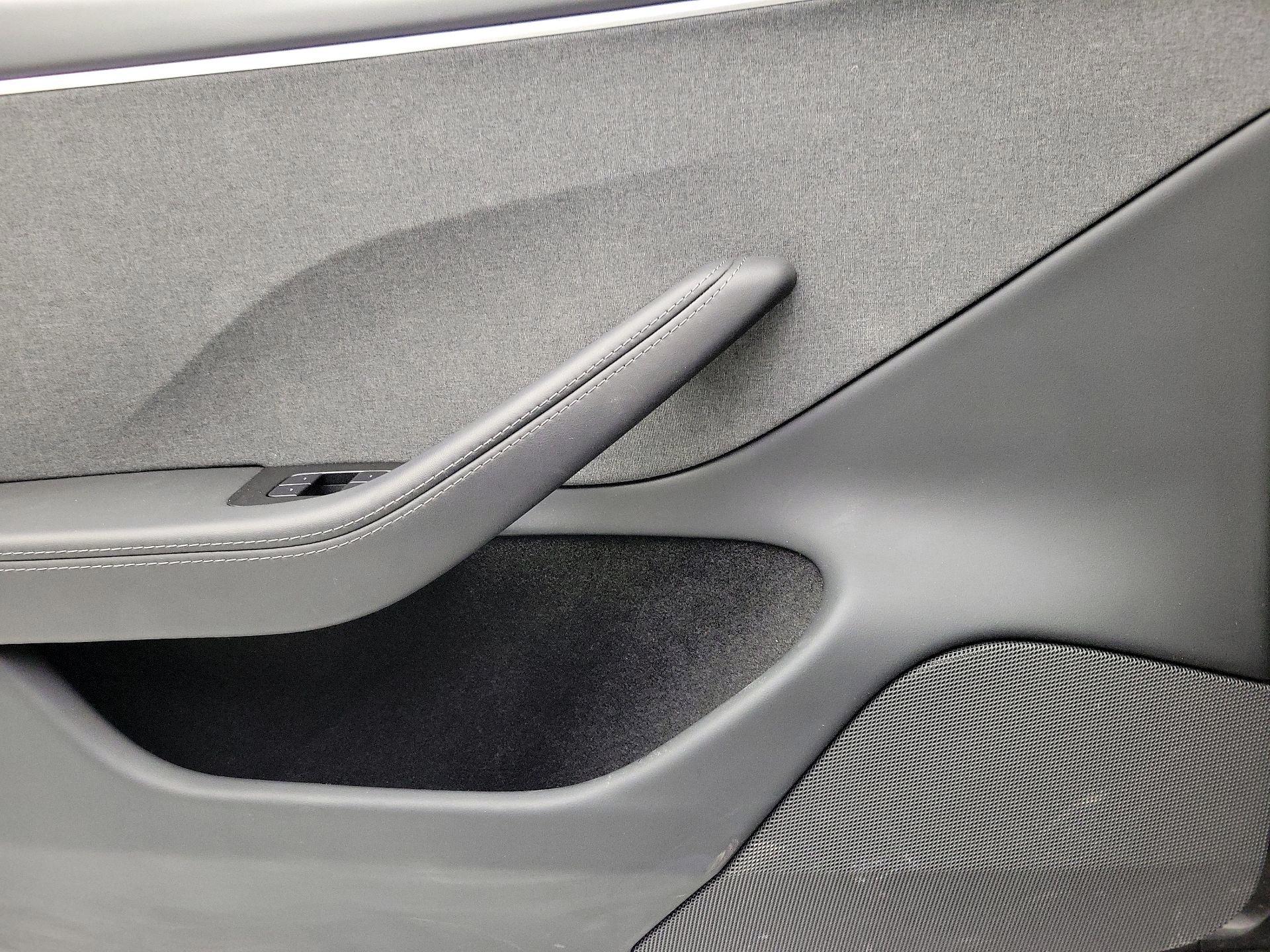 Thumbnail: 2025 Tesla Model 3 - 12