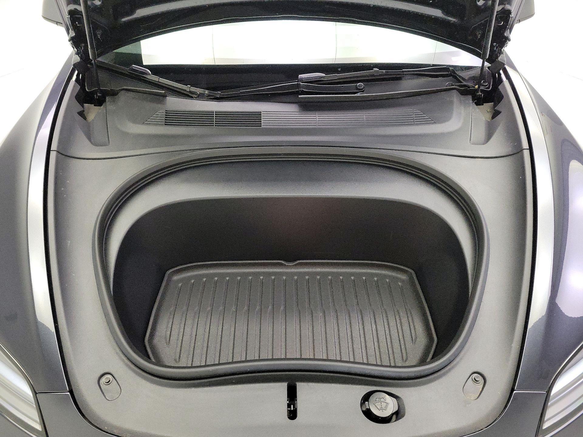 Thumbnail: 2025 Tesla Model 3 - 20