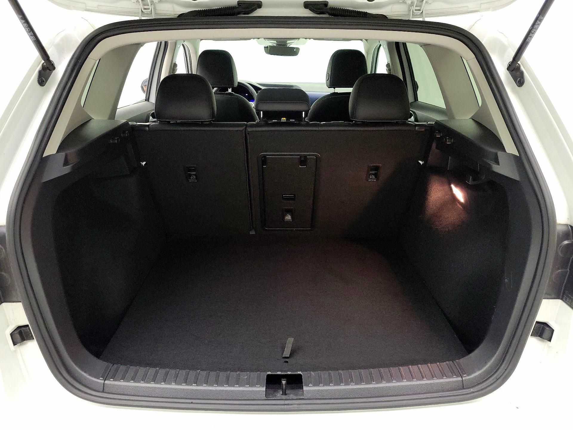 Thumbnail: 2022 Volkswagen Taos - 20