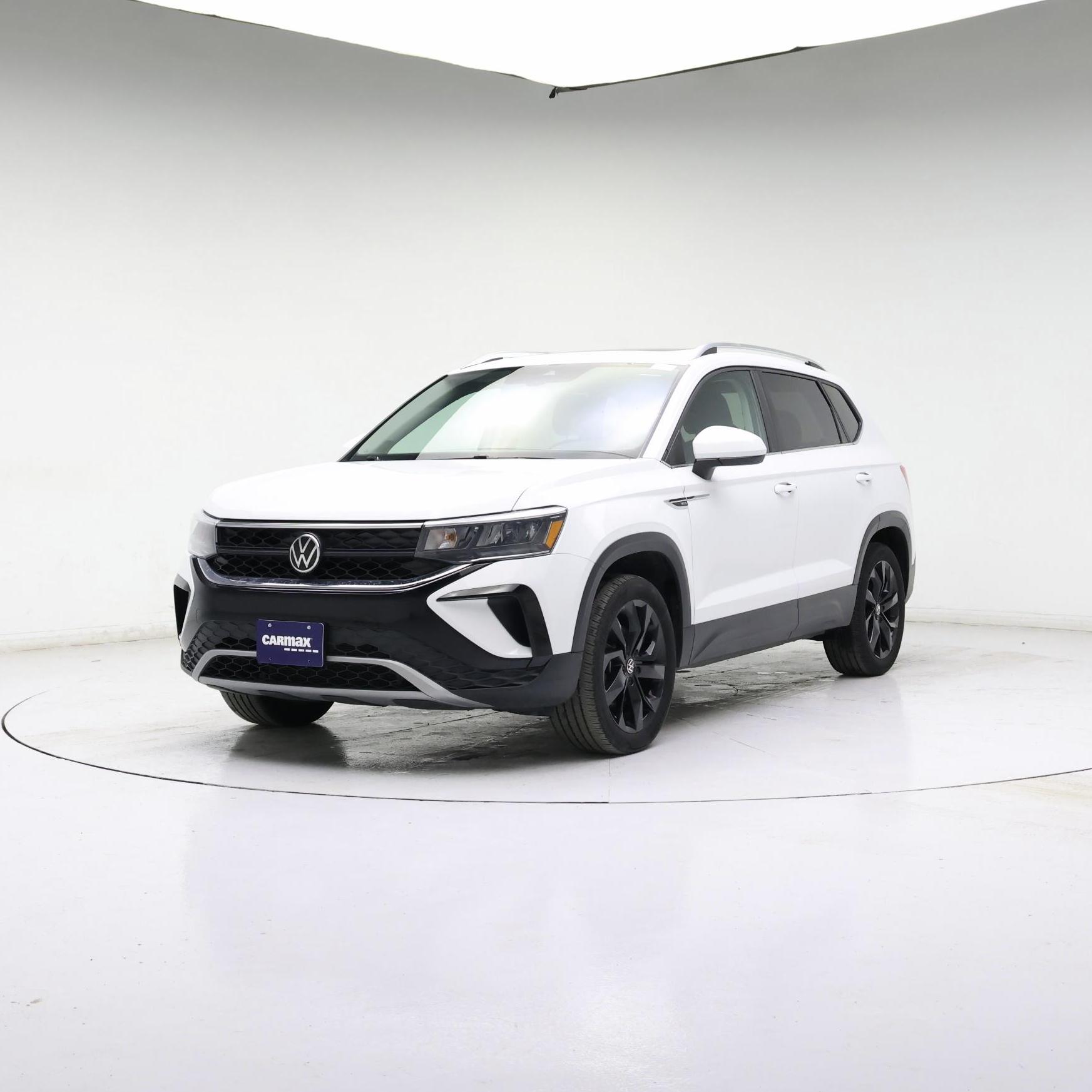 Thumbnail: 2022 Volkswagen Taos - 4