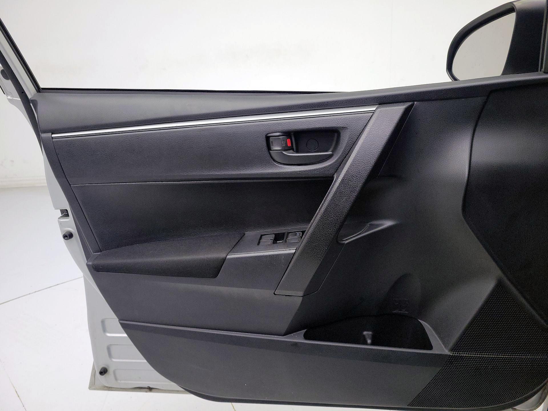 Thumbnail: 2014 Toyota Corolla - 12