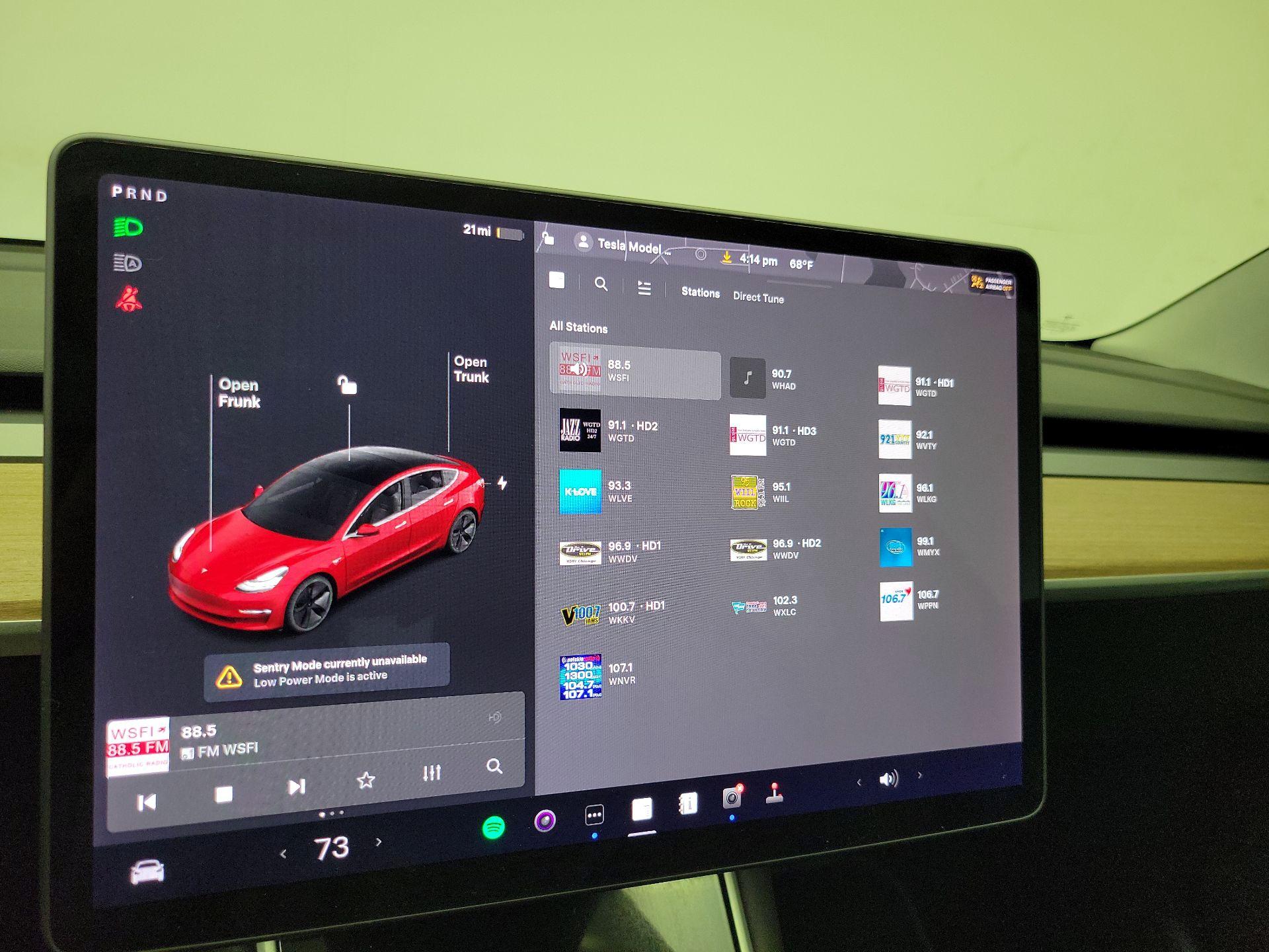 Thumbnail: 2019 Tesla Model 3 - 15
