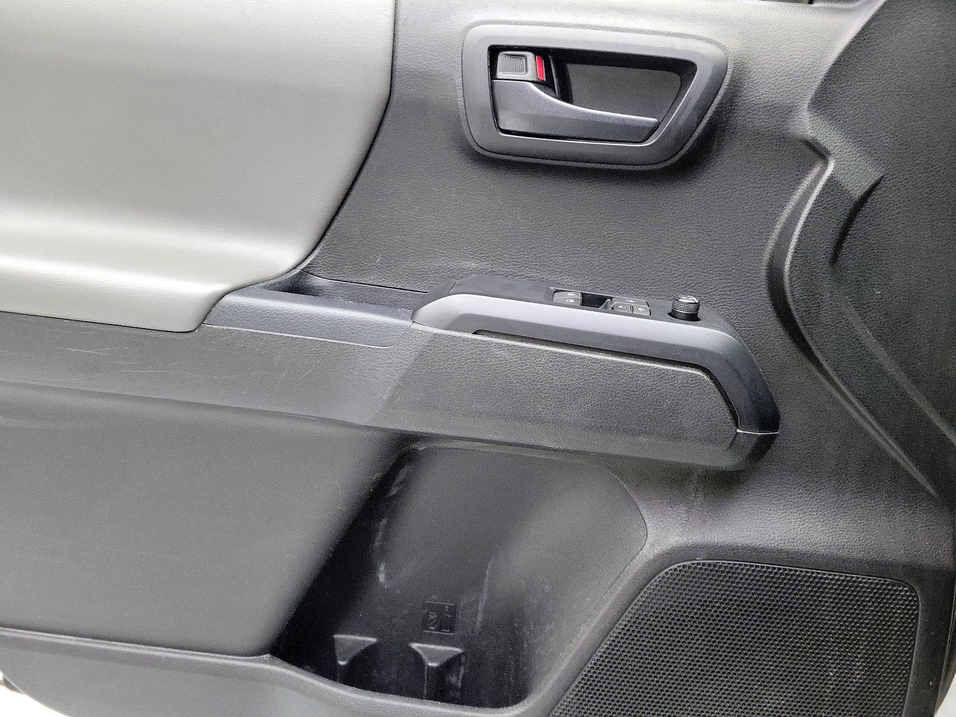 Thumbnail: 2023 Toyota Tacoma - 12