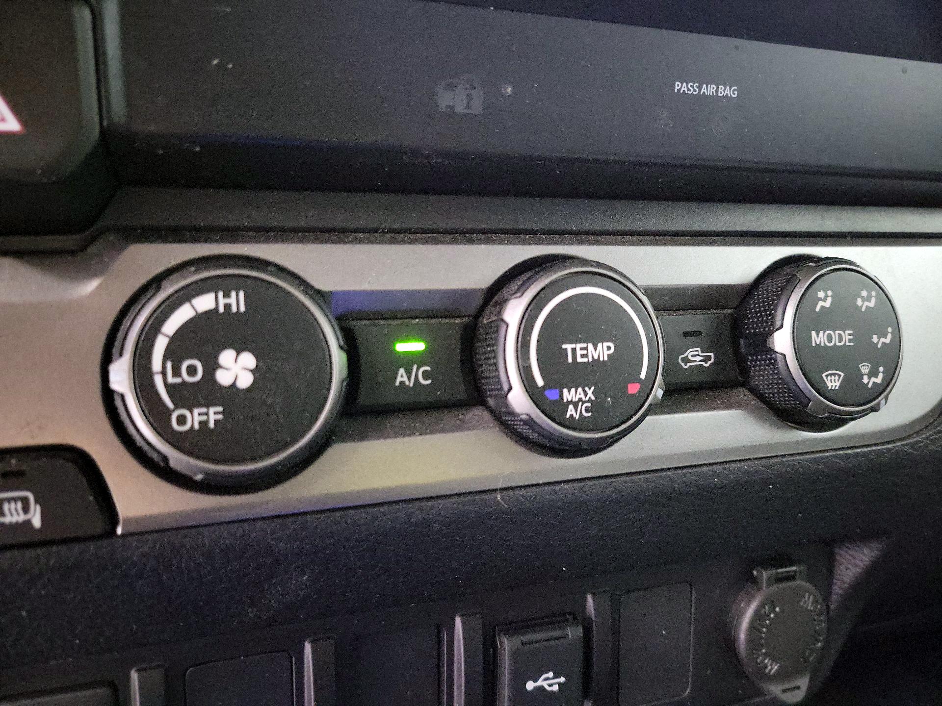 Thumbnail: 2023 Toyota Tacoma - 15