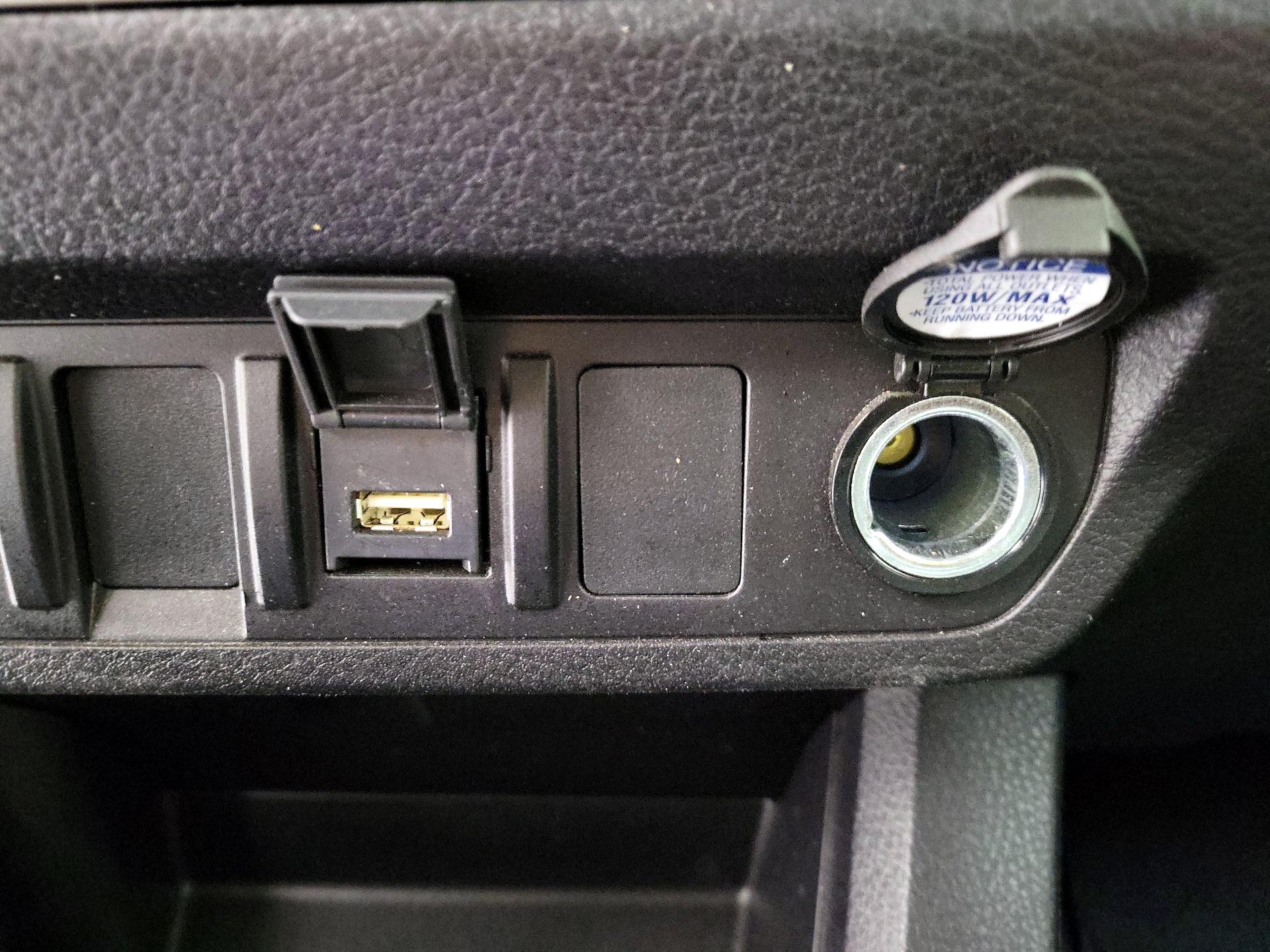 Thumbnail: 2023 Toyota Tacoma - 17