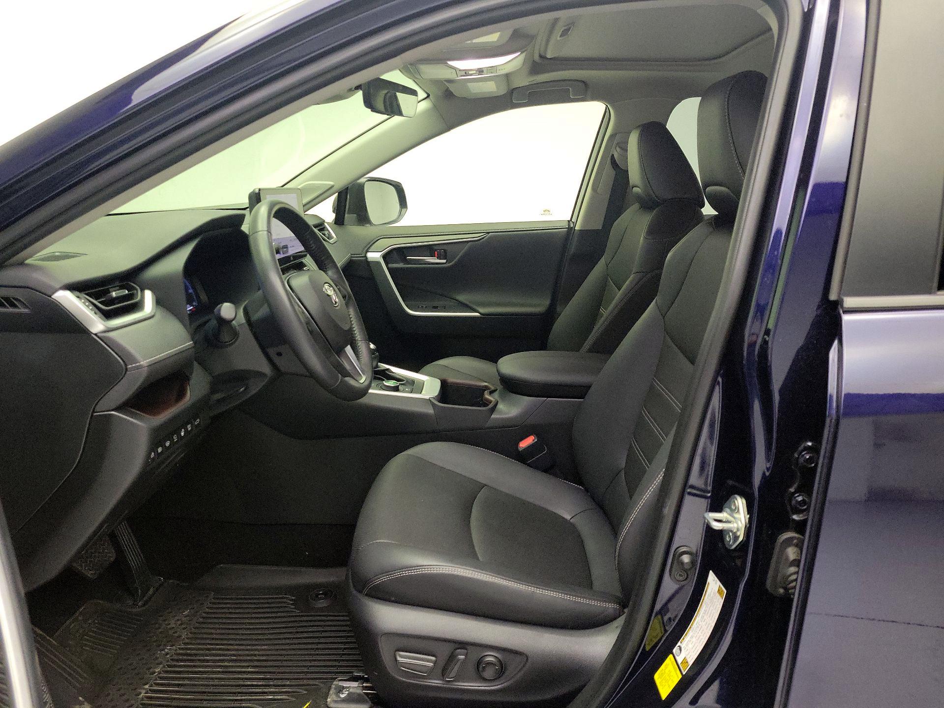 Thumbnail: 2024 Toyota RAV4 - 11