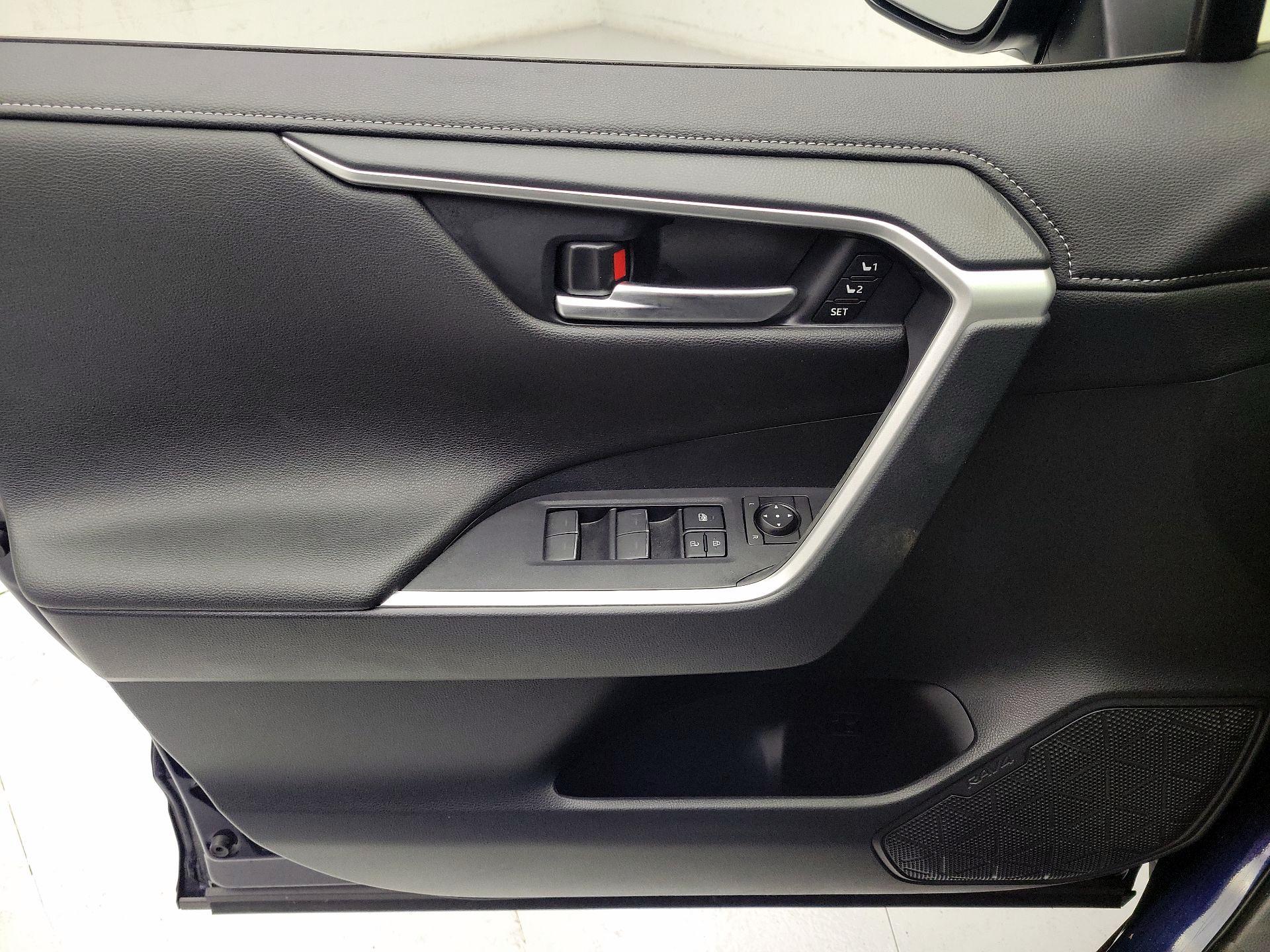 Thumbnail: 2024 Toyota RAV4 - 12