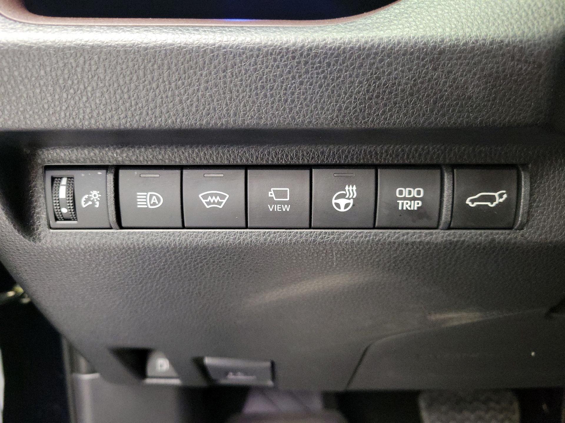 Thumbnail: 2024 Toyota RAV4 - 13