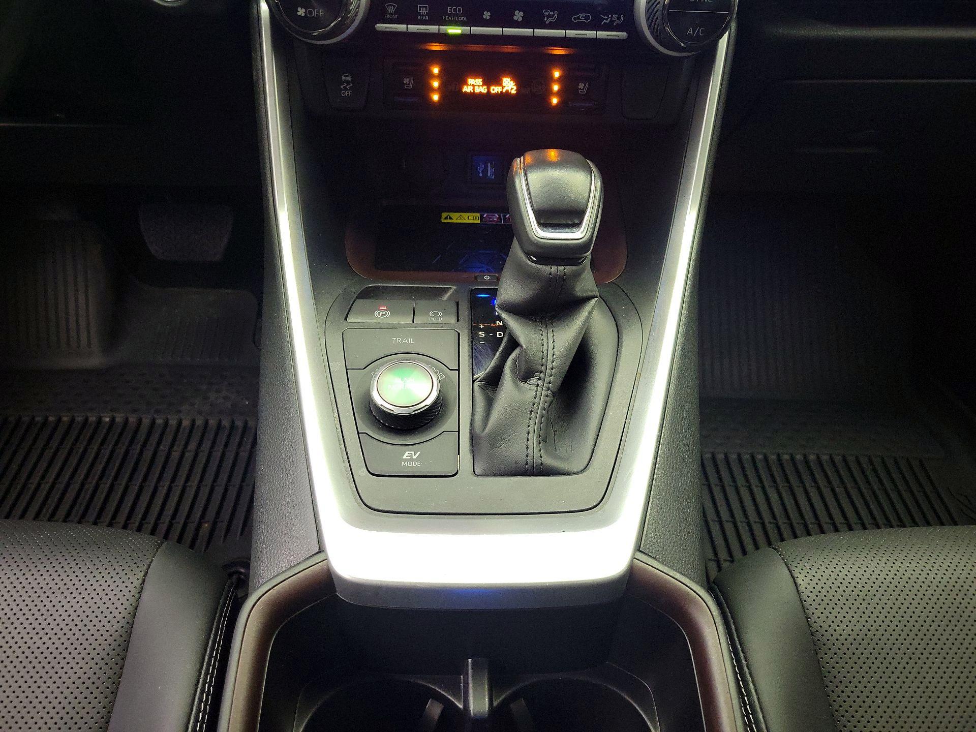 Thumbnail: 2024 Toyota RAV4 - 17