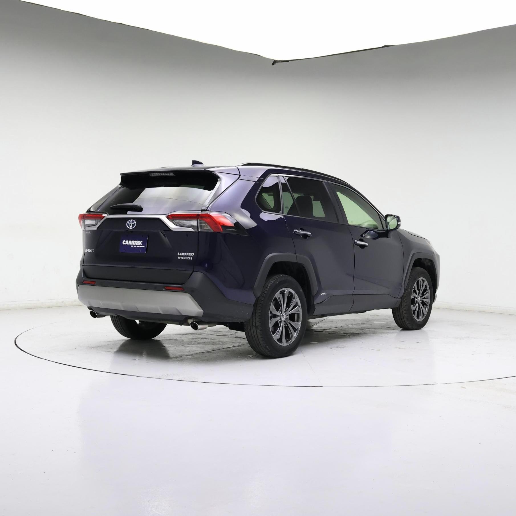 Thumbnail: 2024 Toyota RAV4 - 8
