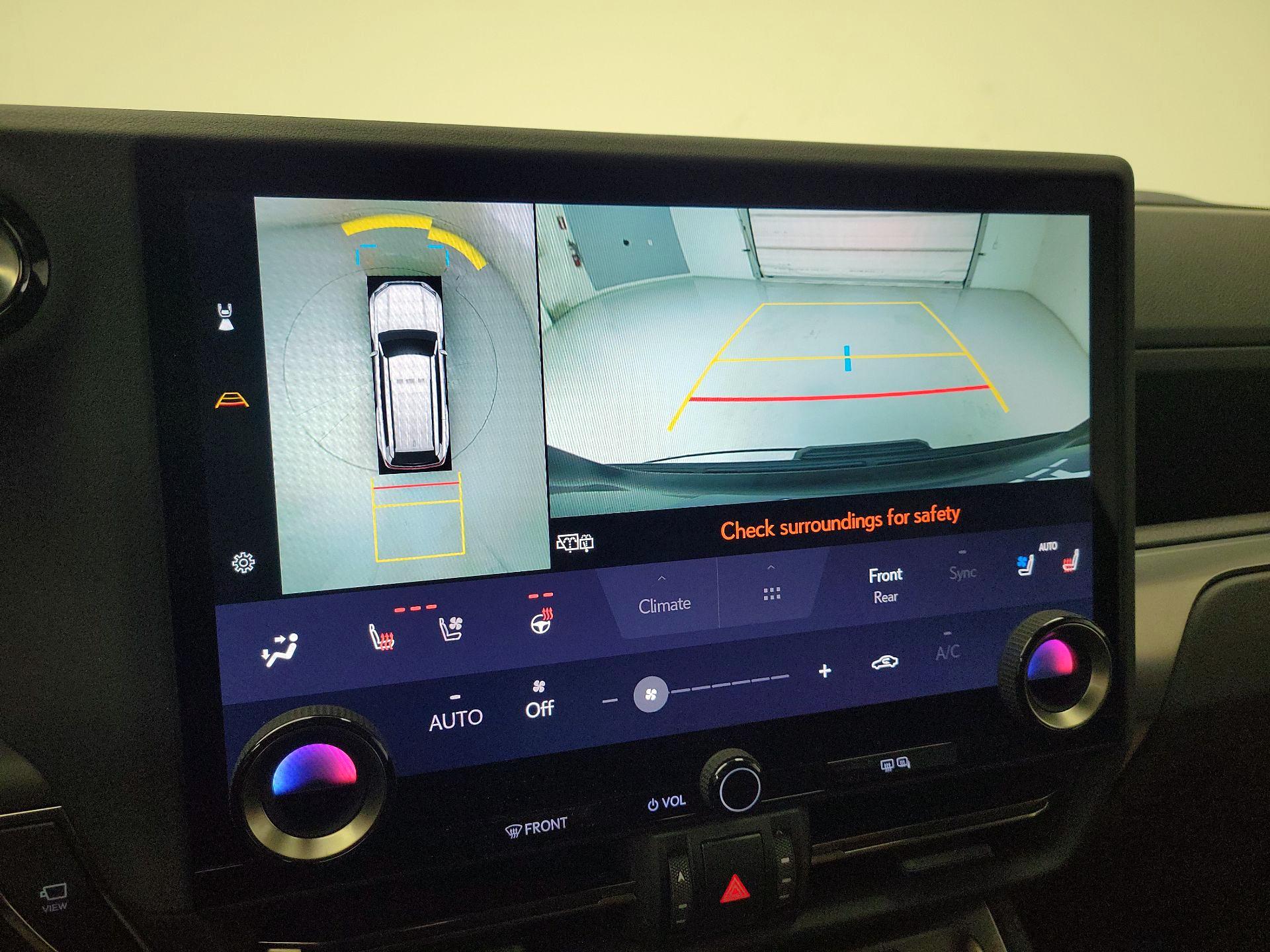 Thumbnail: 2025 Lexus GX - 14