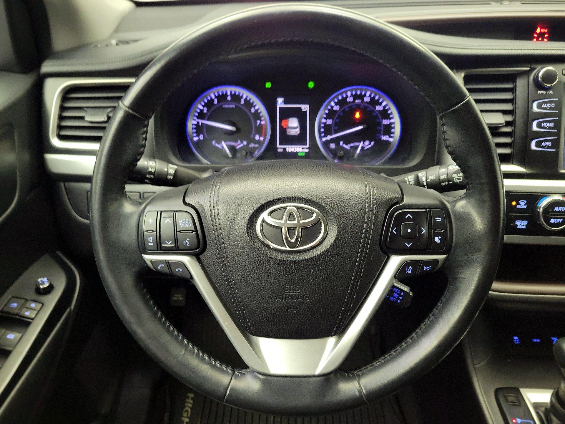 Thumbnail: 2018 Toyota Highlander - 10