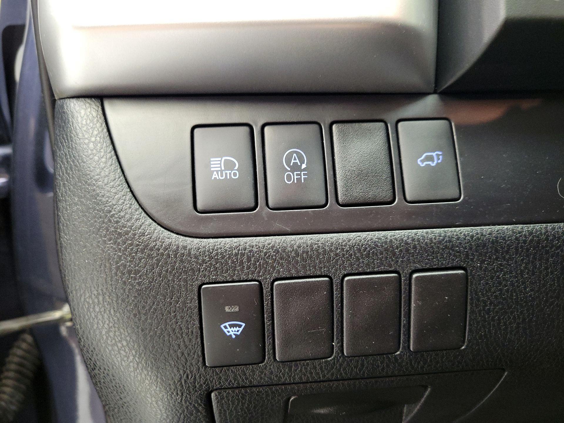 Thumbnail: 2018 Toyota Highlander - 13