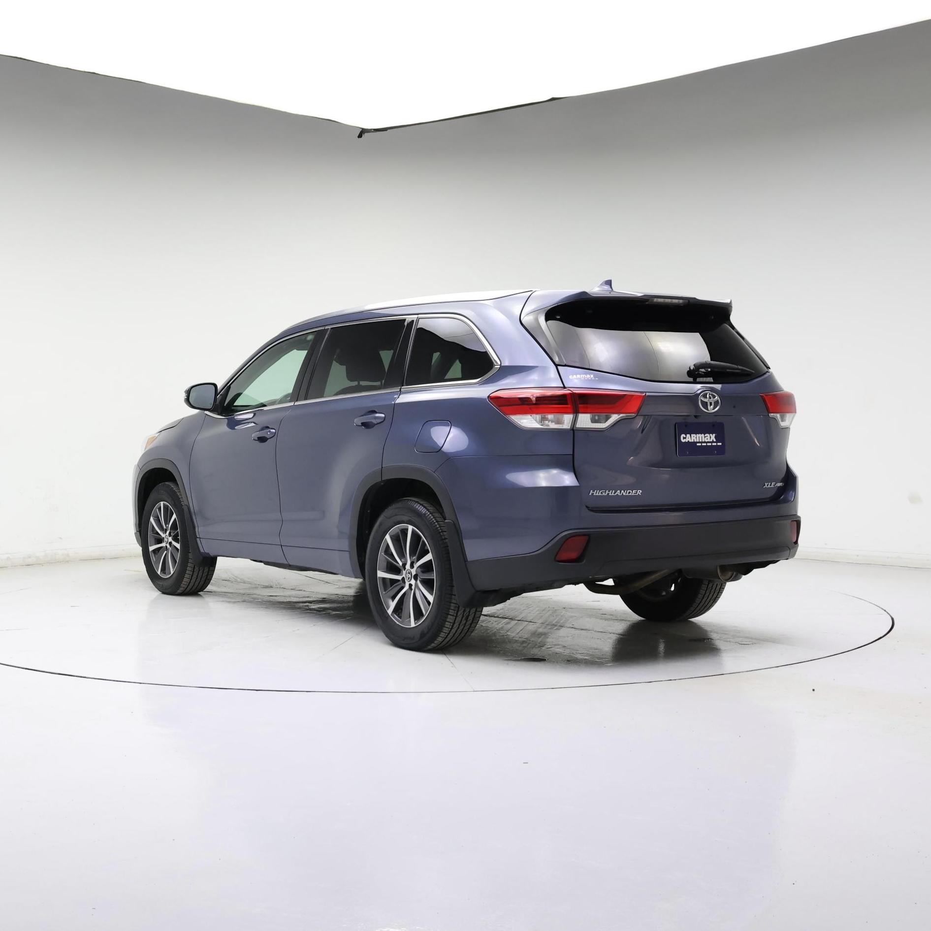 Thumbnail: 2018 Toyota Highlander - 2