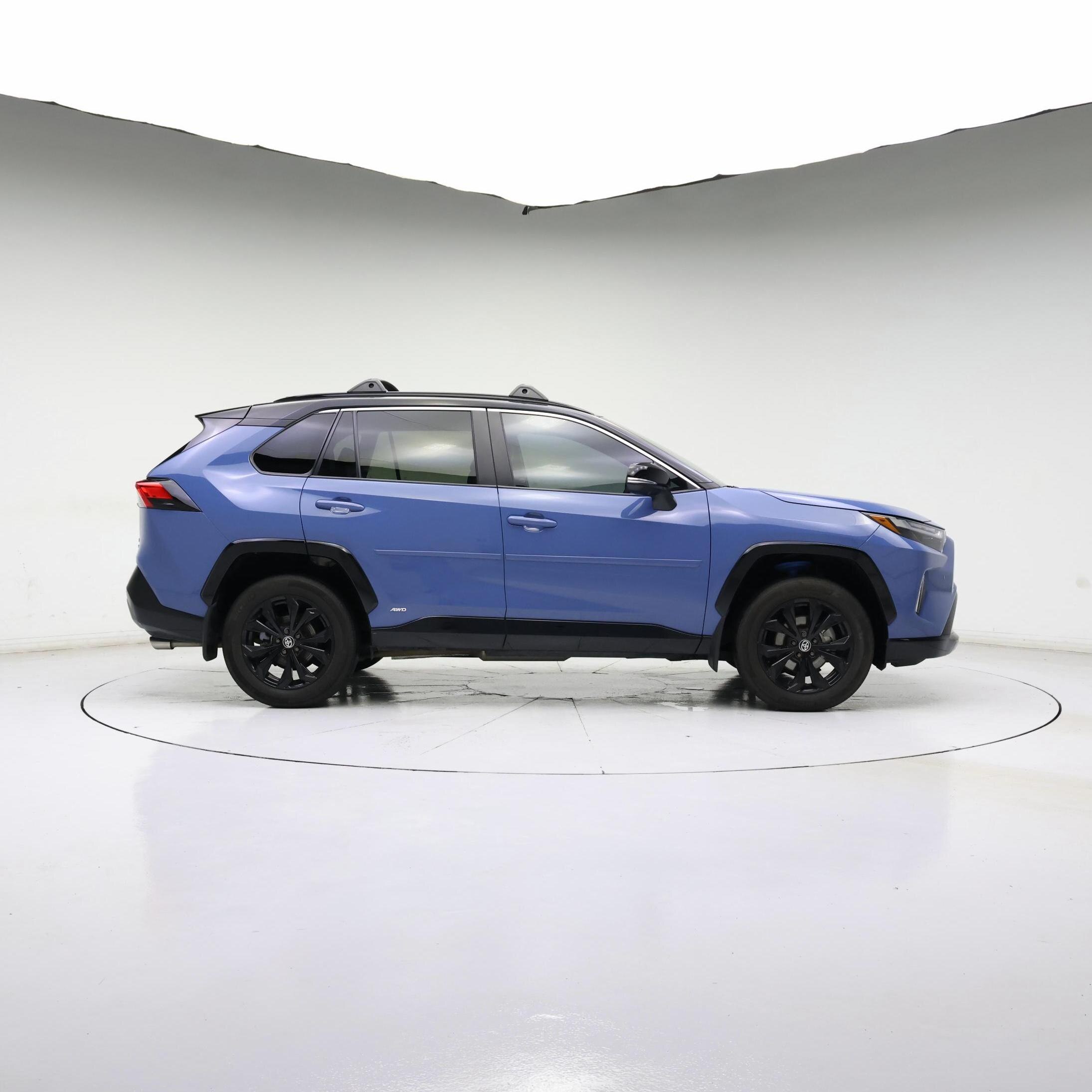 Thumbnail: 2022 Toyota RAV4 - 7