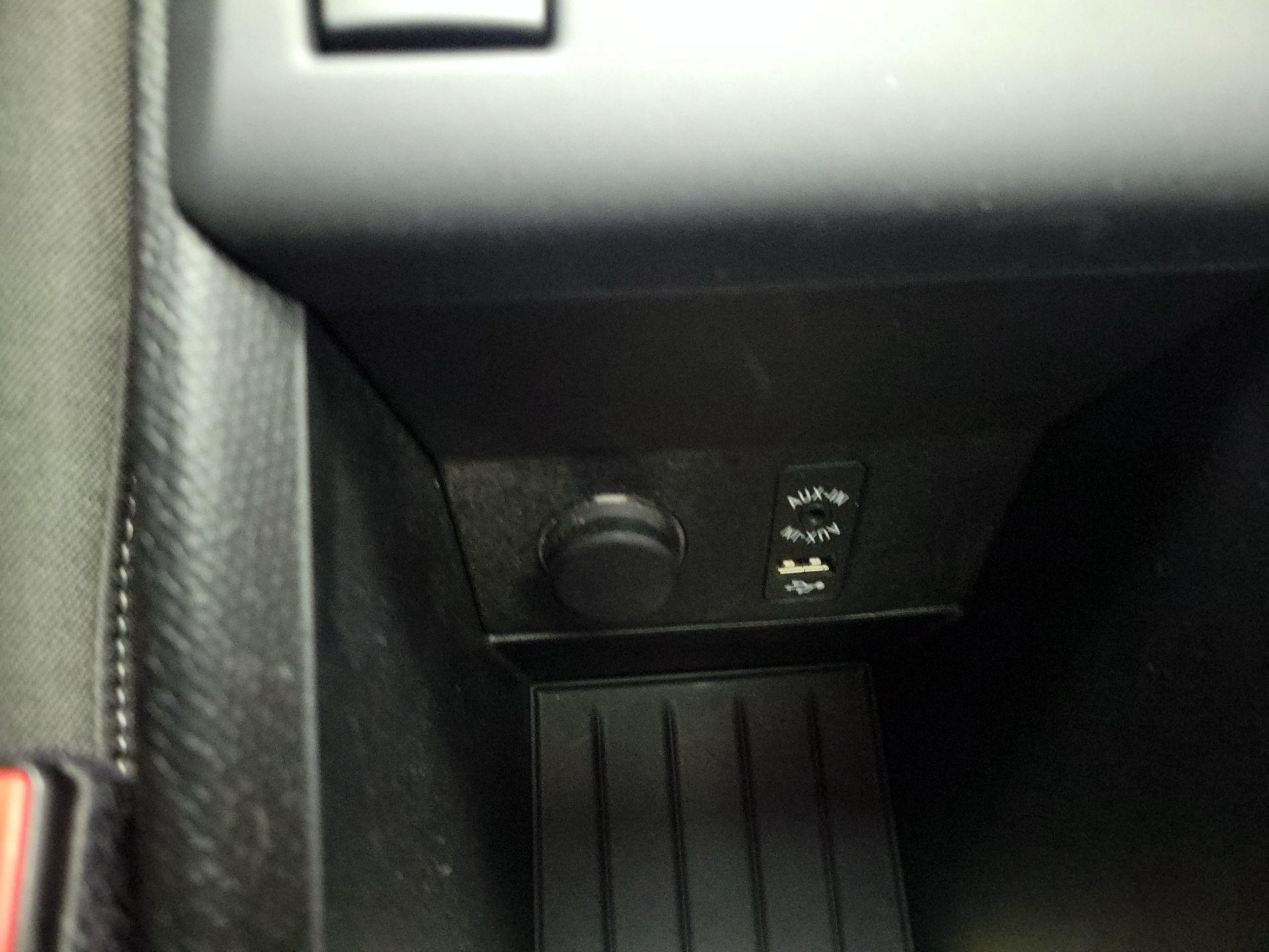 Thumbnail: 2017 BMW i3 - 18