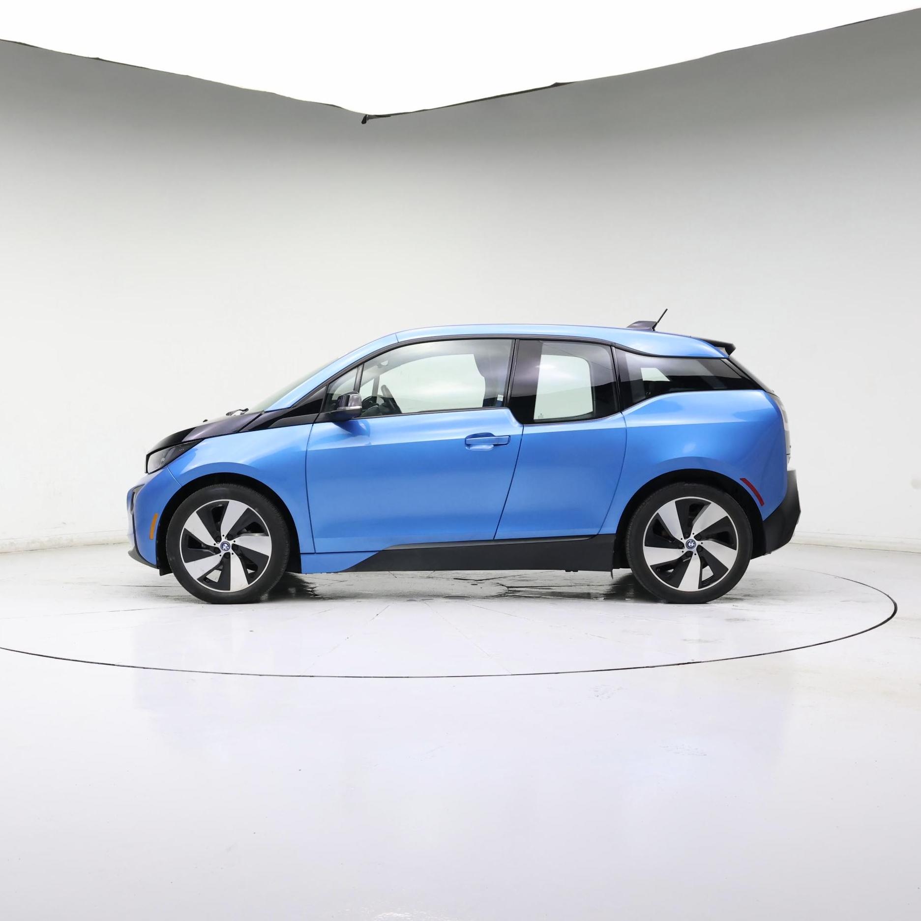 Thumbnail: 2017 BMW i3 - 7