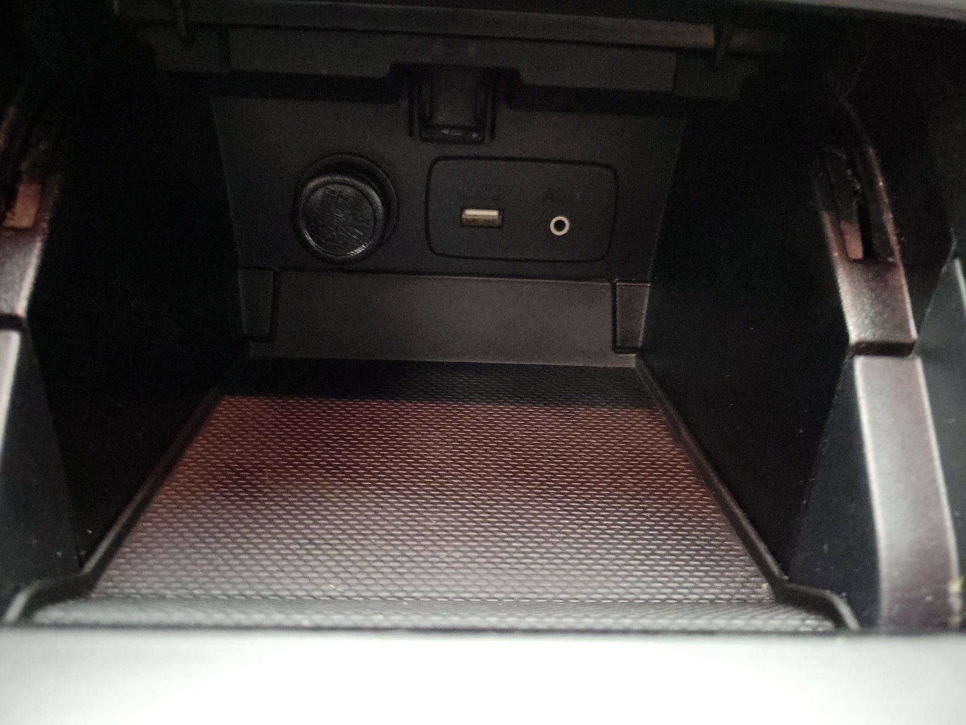 Thumbnail: 2018 Subaru Legacy - 18