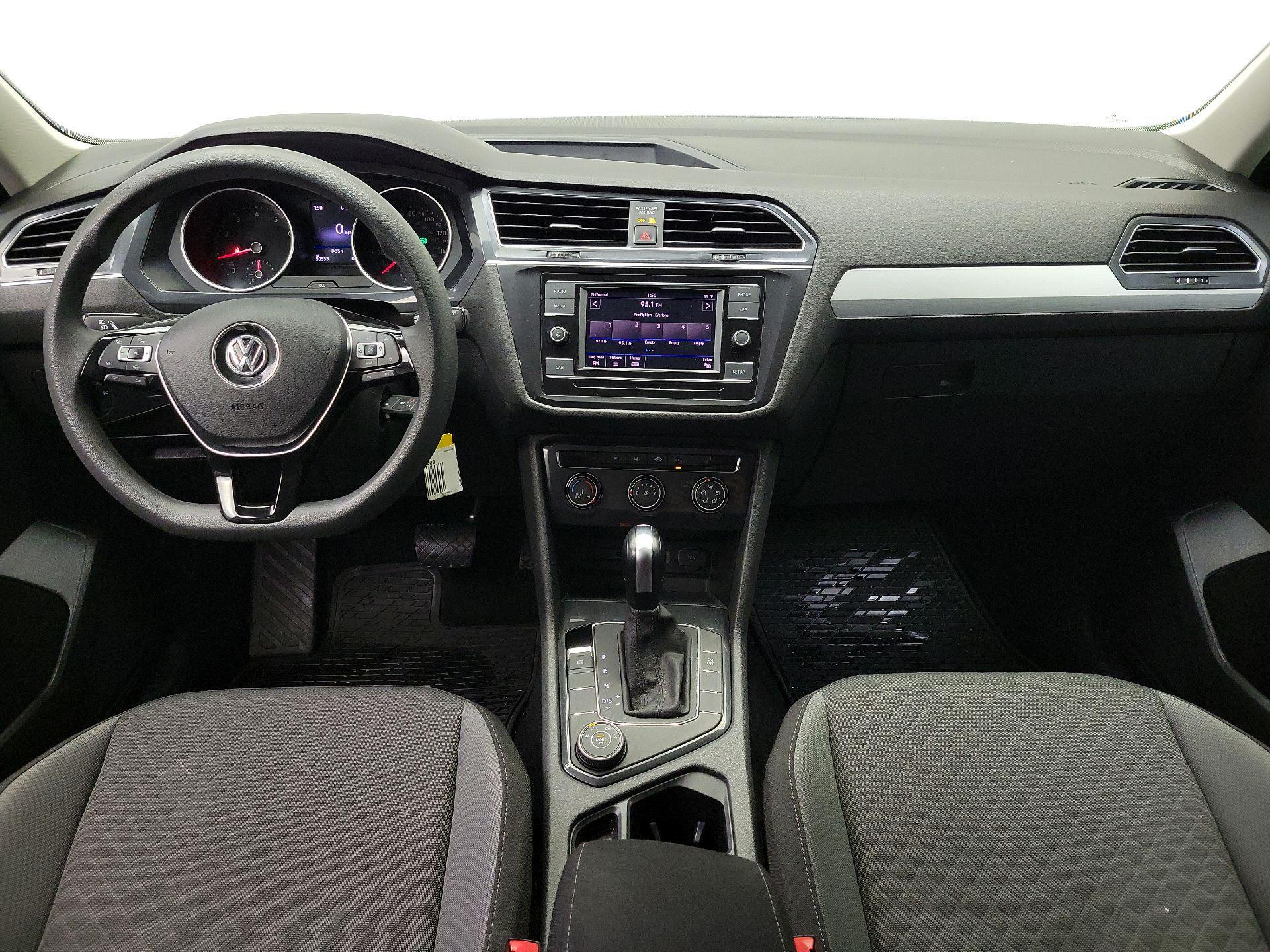 Thumbnail: 2019 Volkswagen Tiguan - 9