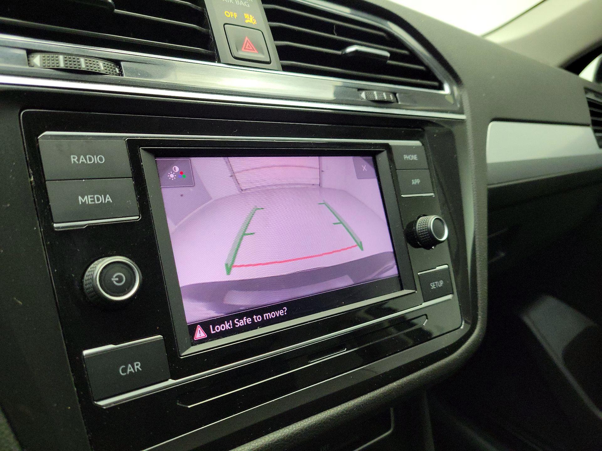 Thumbnail: 2019 Volkswagen Tiguan - 14