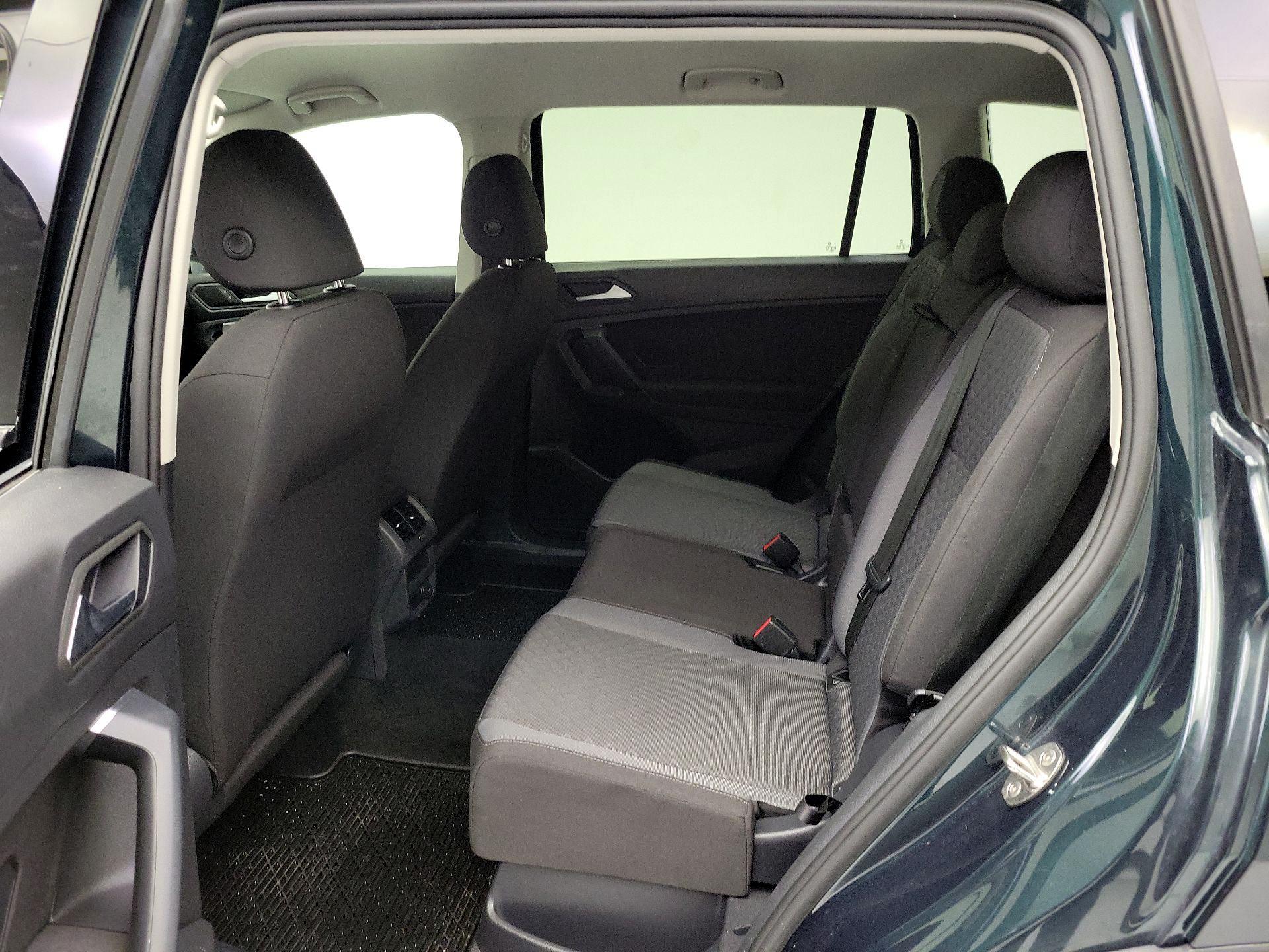 Thumbnail: 2019 Volkswagen Tiguan - 19