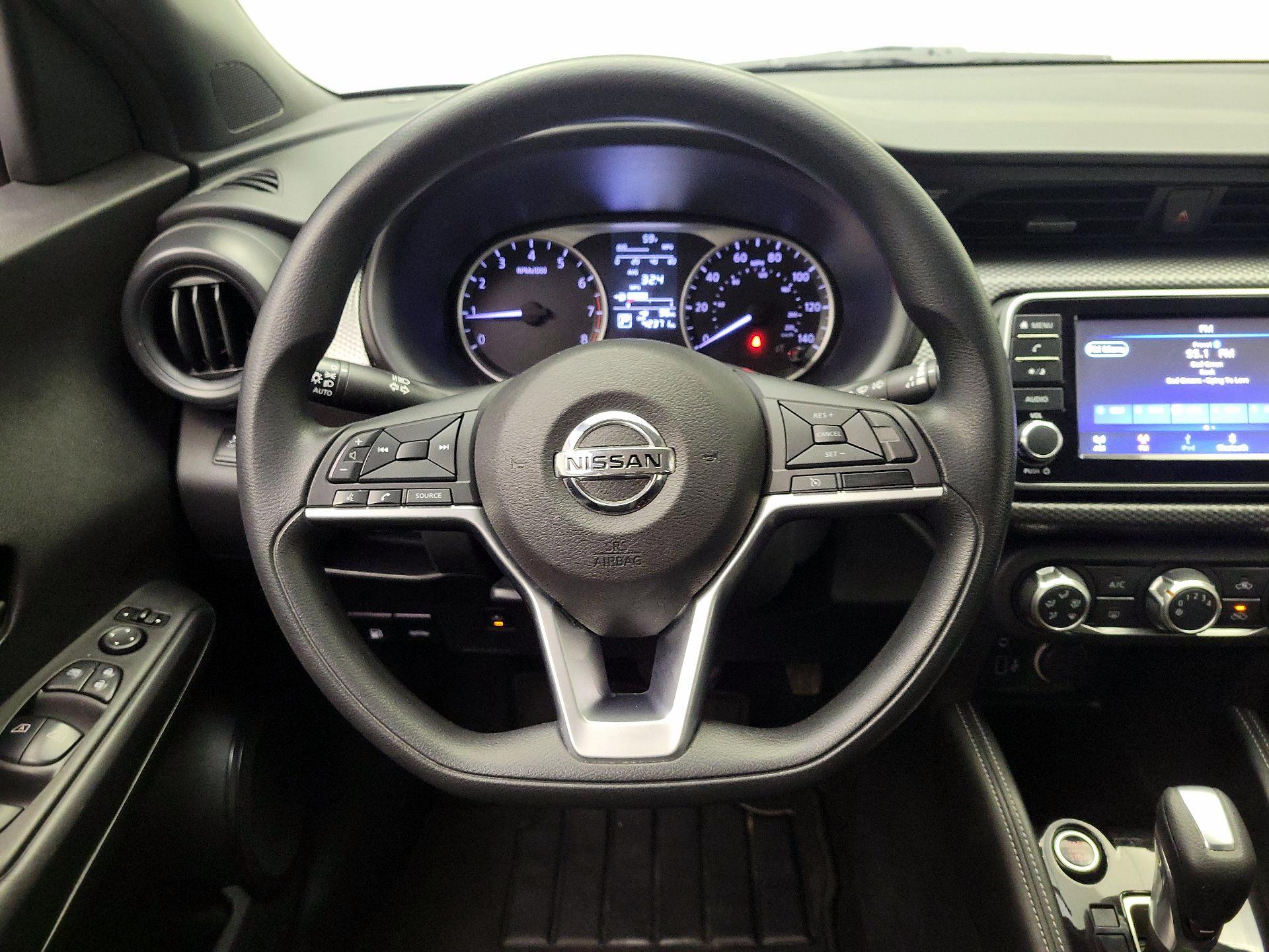 Thumbnail: 2019 Nissan Kicks - 10