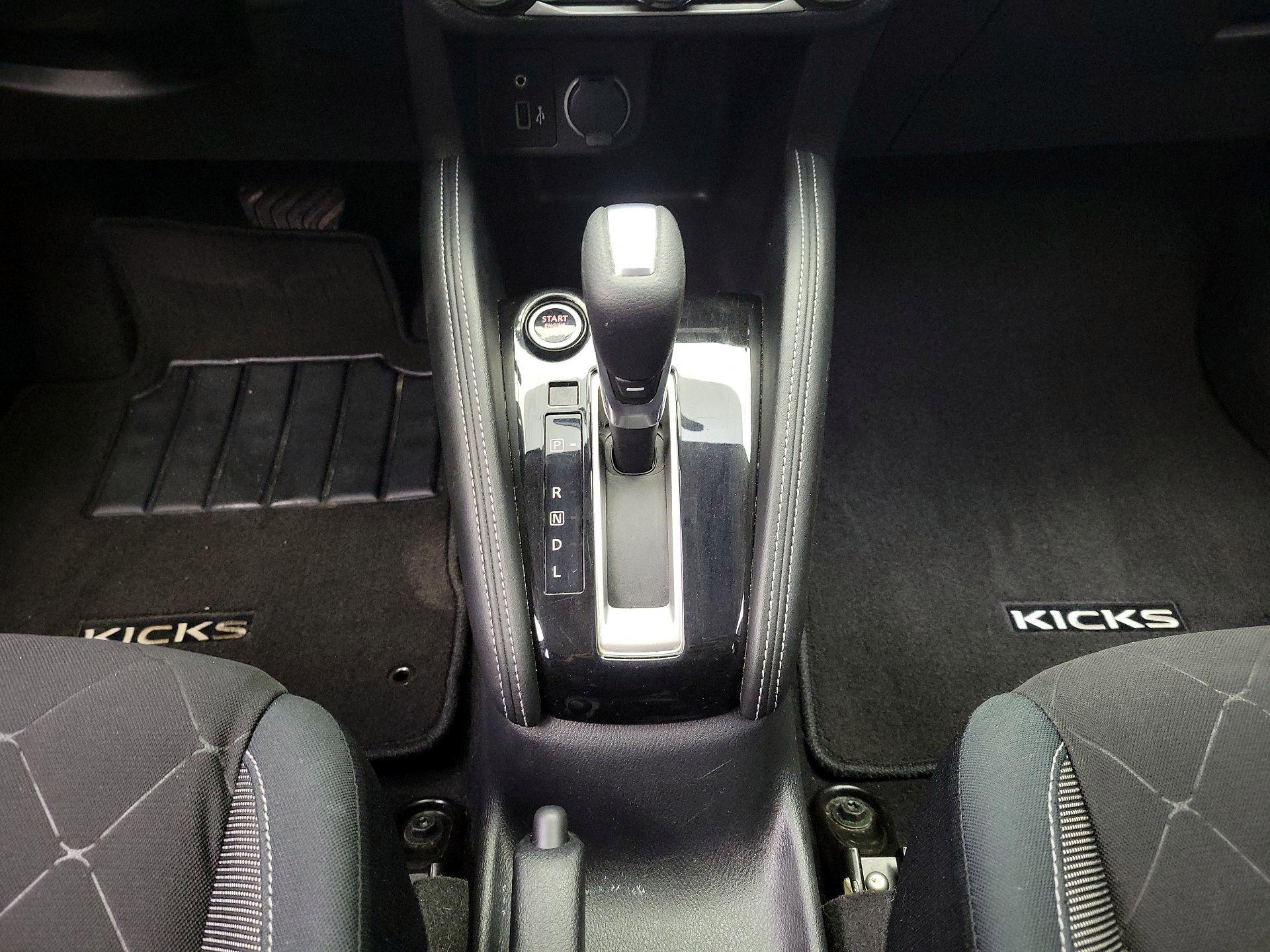 Thumbnail: 2019 Nissan Kicks - 16