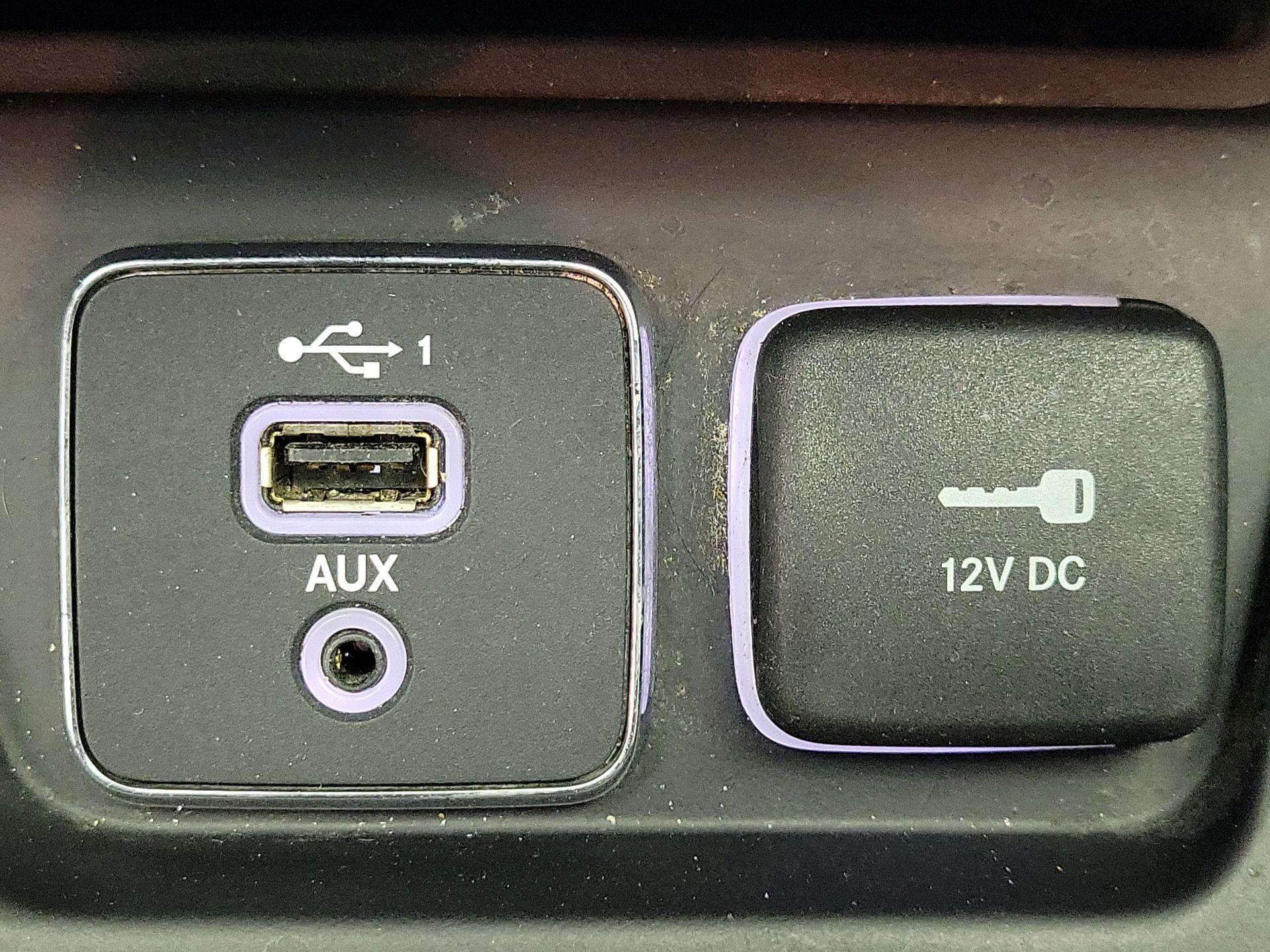 Thumbnail: 2021 Jeep Cherokee - 18