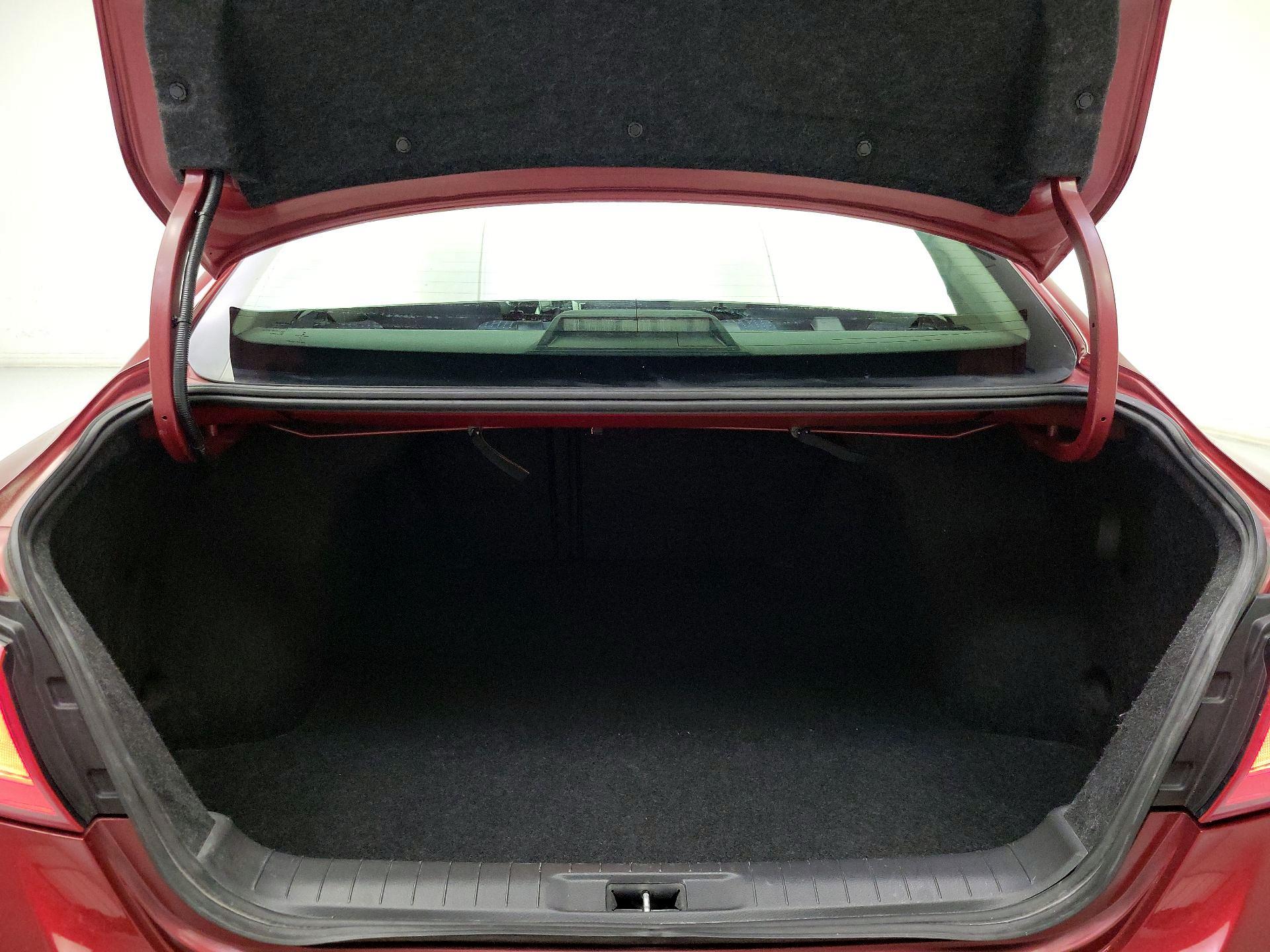 Thumbnail: 2016 Nissan Altima - 20