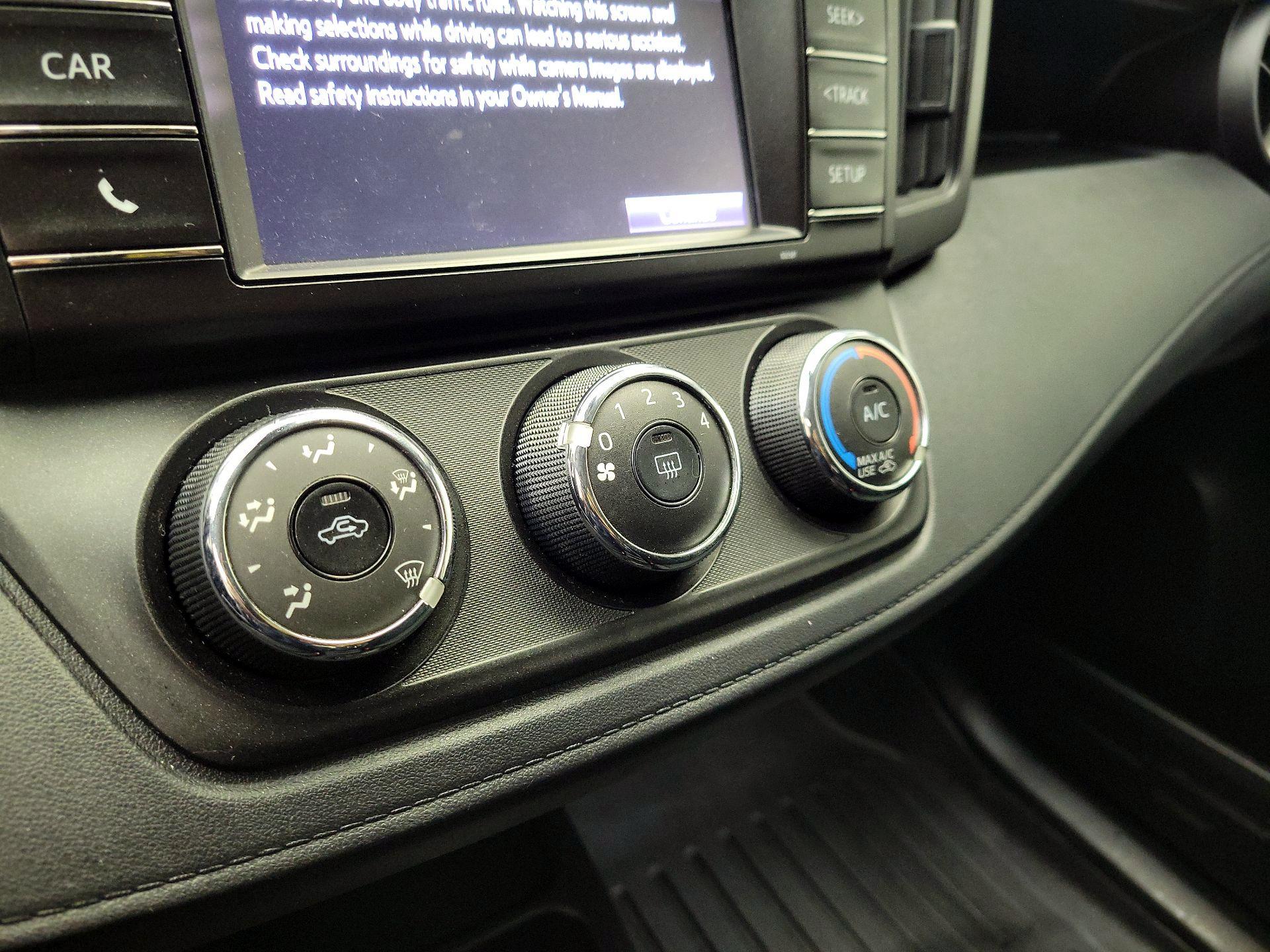 Thumbnail: 2017 Toyota RAV4 - 15